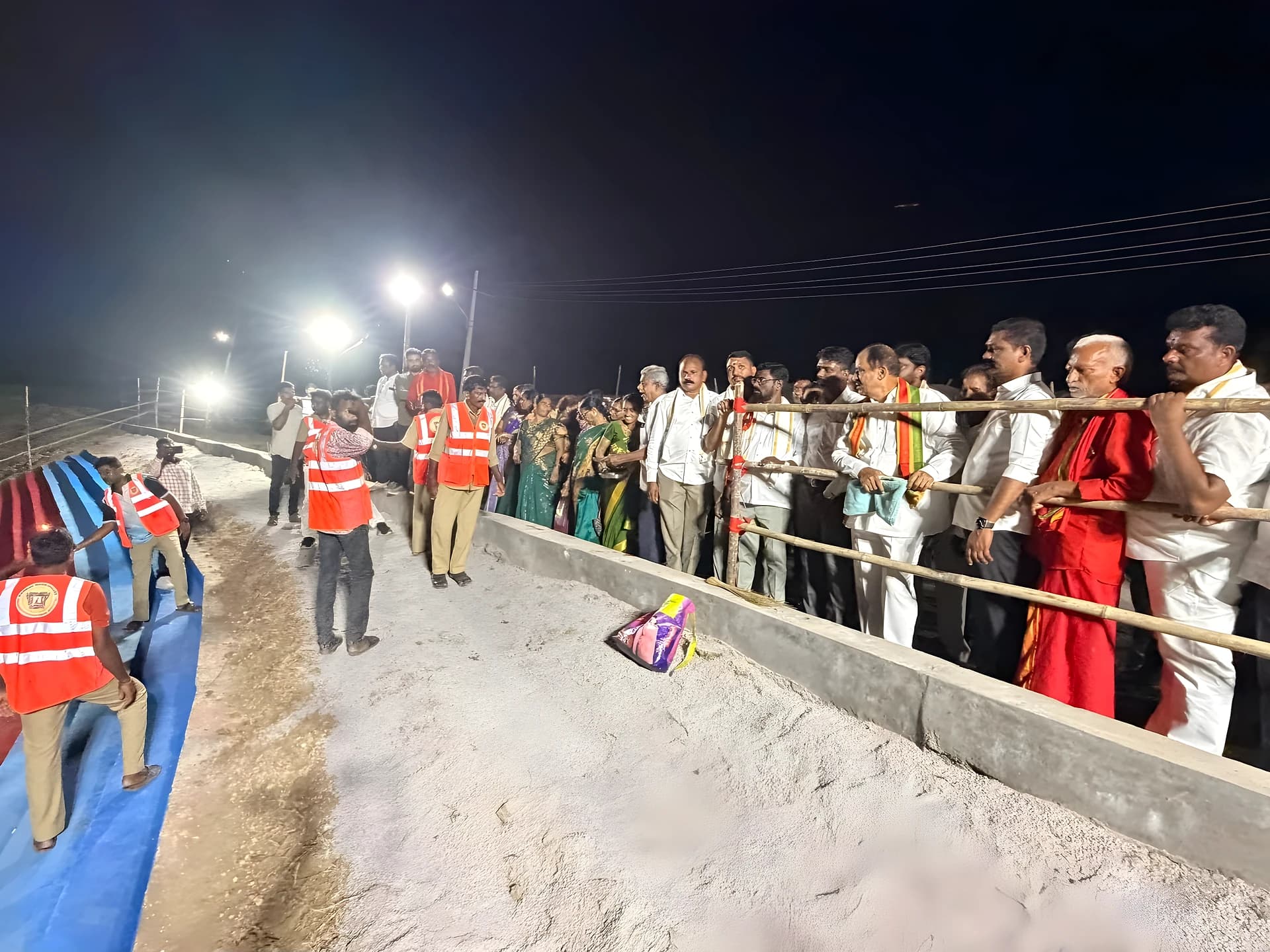 తెలంగాణ సంప్రదాయాల వైభవమే బతుకమ్మ: ఎమ్మెల్యే