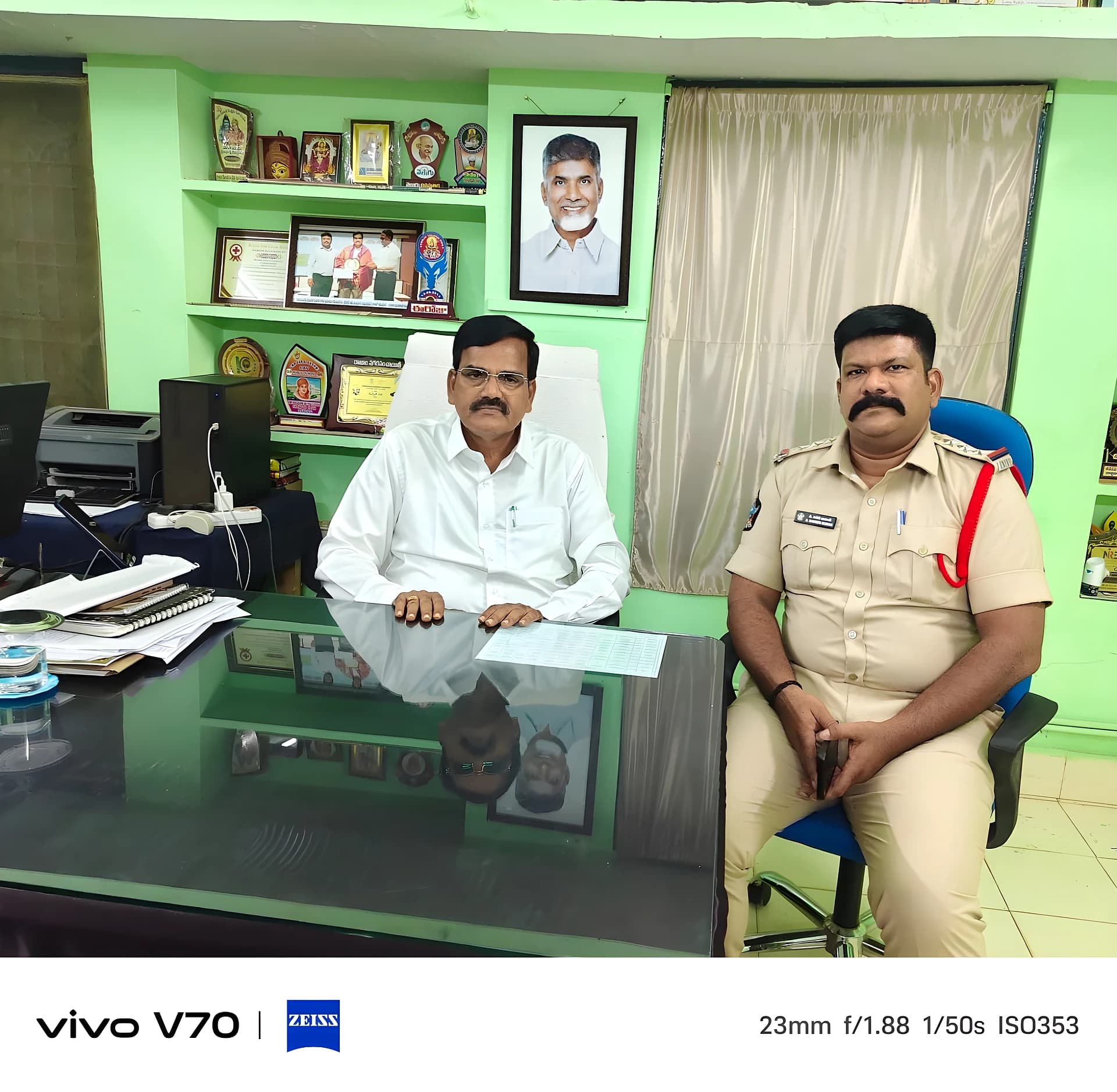రోడ్లపై పశువులను వదిలితే చర్యలు తప్పవు..