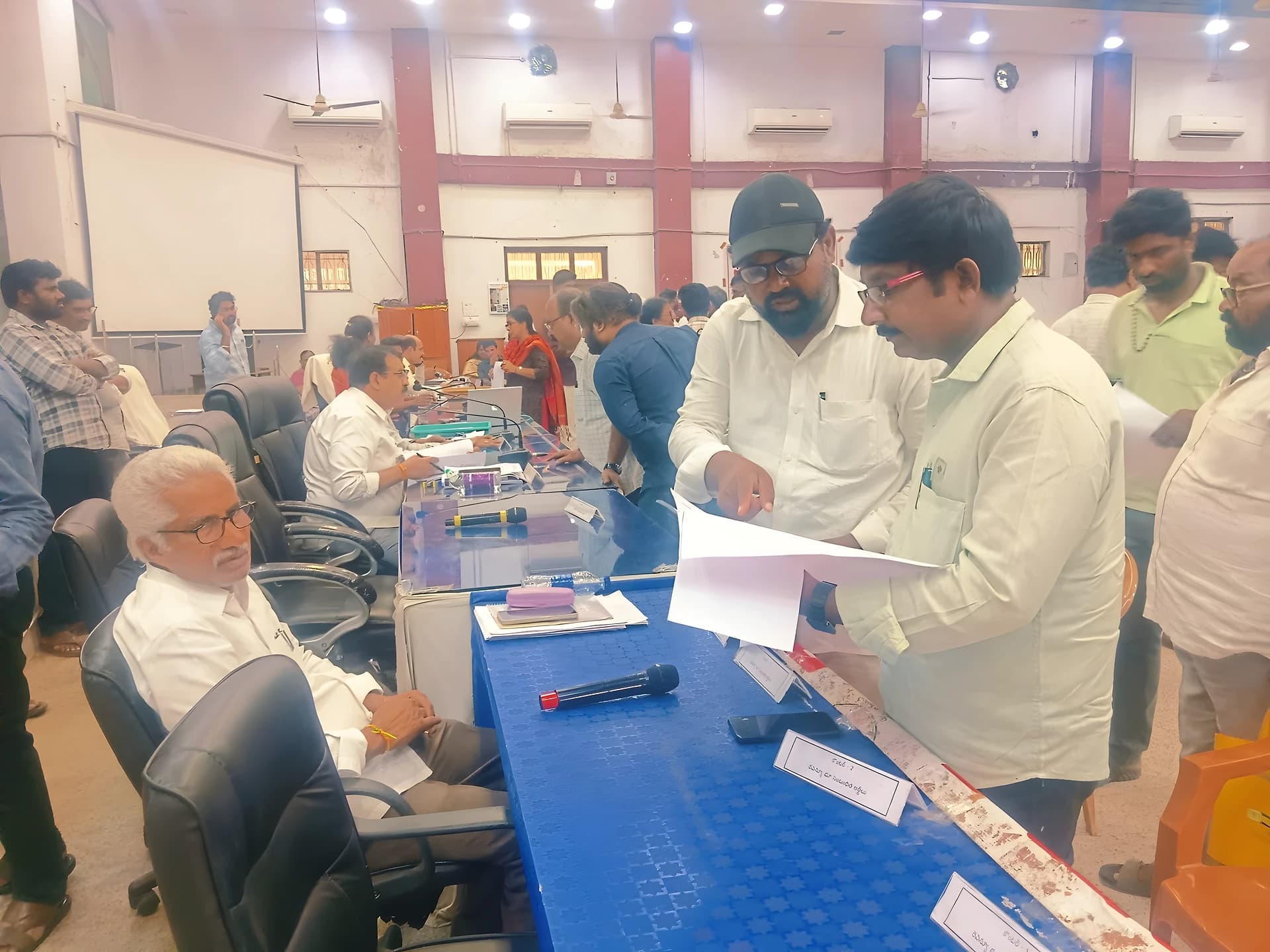 స్మశాన వాటిక స్థలం కోసం వినతి