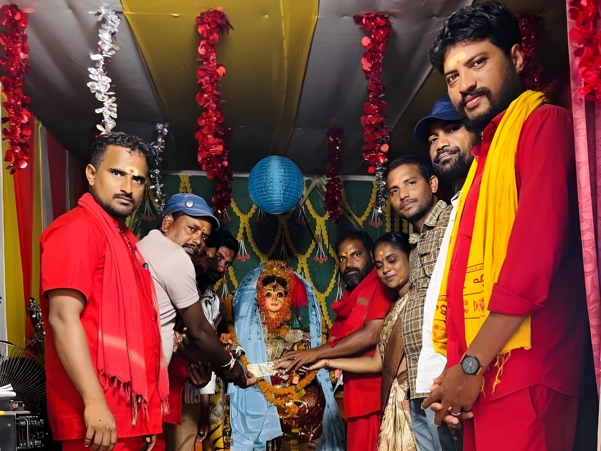 అన్నదాన కార్యక్రమానికి విరాళం