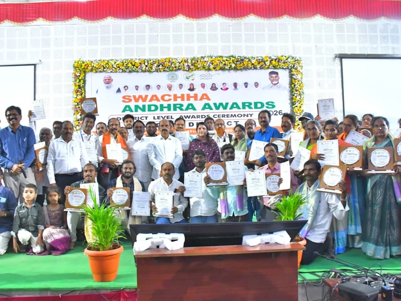 స్వచ్ఛ ఆంధ్ర అవార్డులు.. నంద్యాలలో 68 మందికి ప్రధానం!