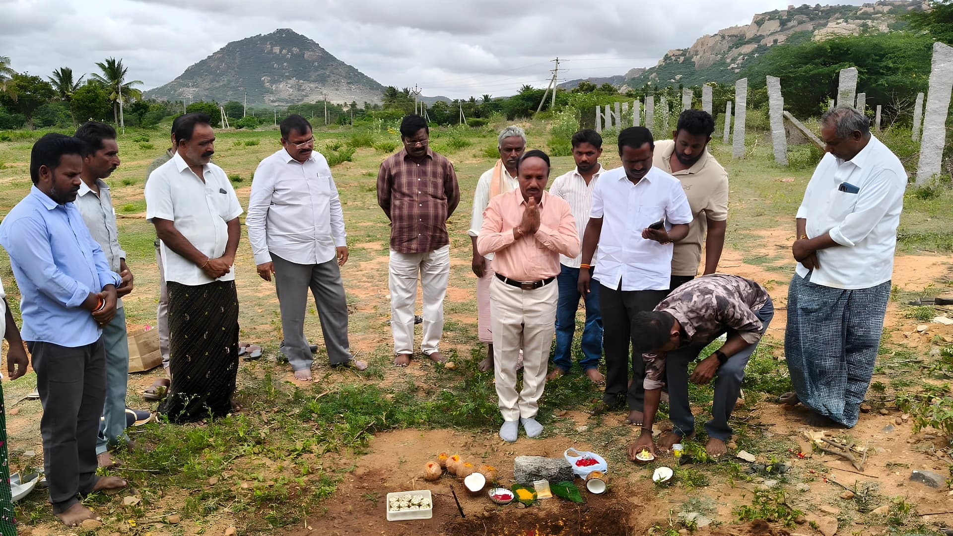 నూతన విద్యుత్ సబ్స్టేషన్కు భూమిపూజ