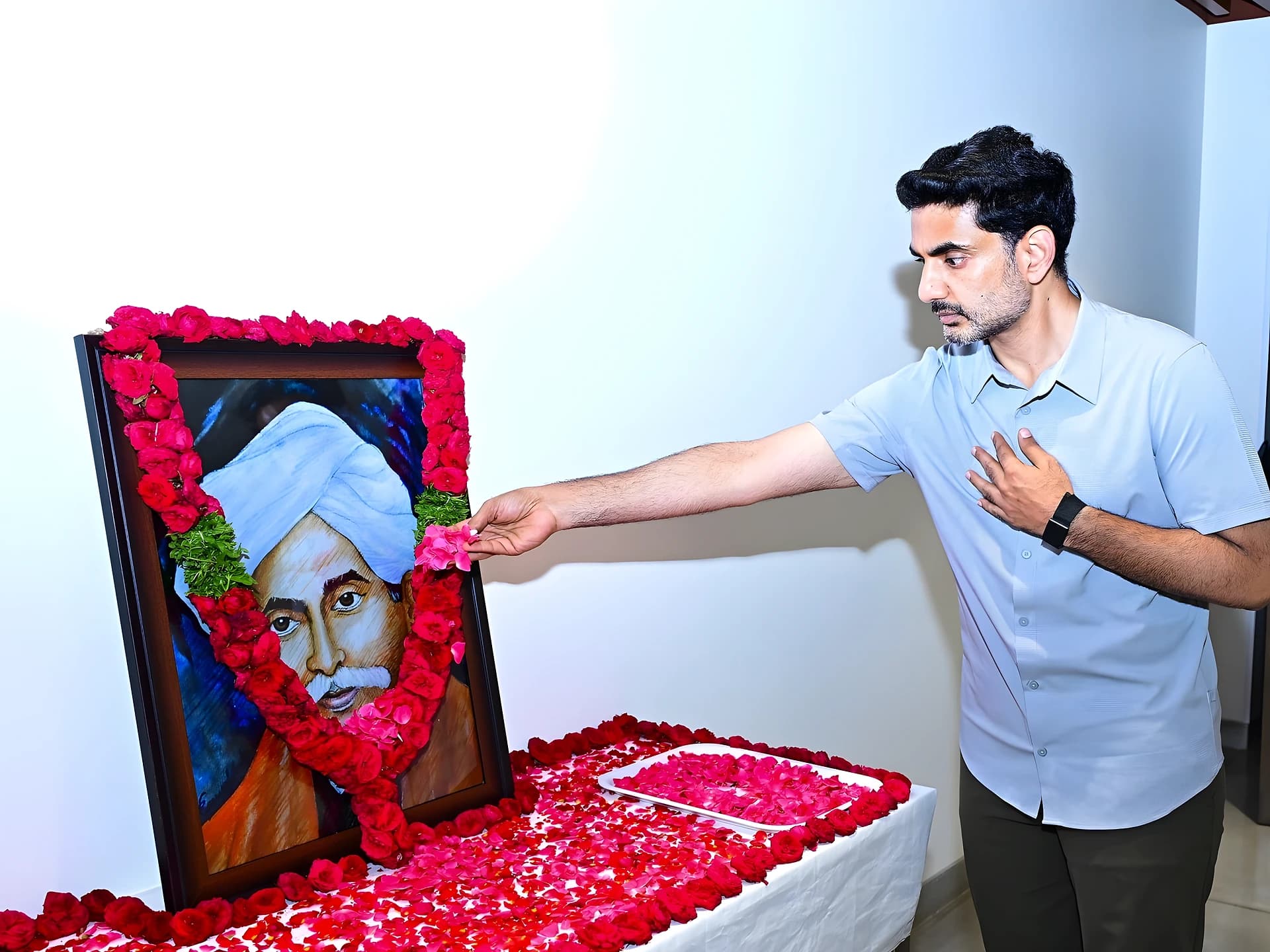 గురజాడ సాహిత్య సేవలు చిరస్మరణీయం: లోకేశ్