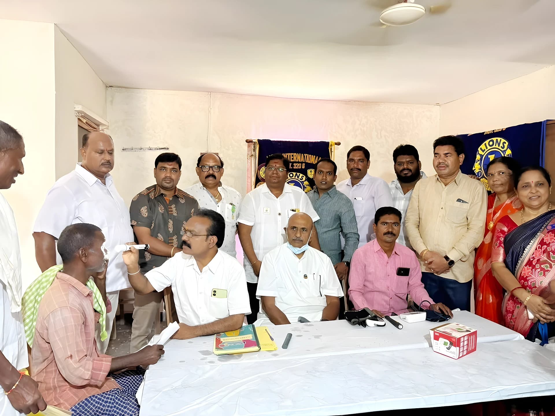 గ్రామీణులకు లయన్స్ క్లబ్ ఉచిత వైద్య సేవలు