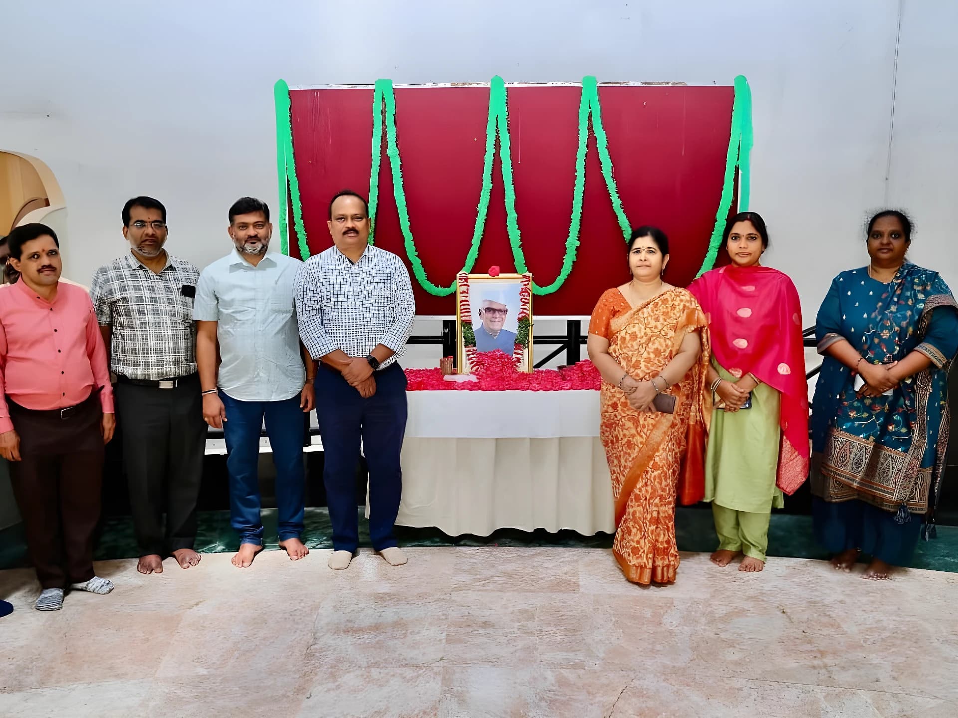 బస్భవన్లో కొండా లక్ష్మణ్ జయంతి వేడుకలు