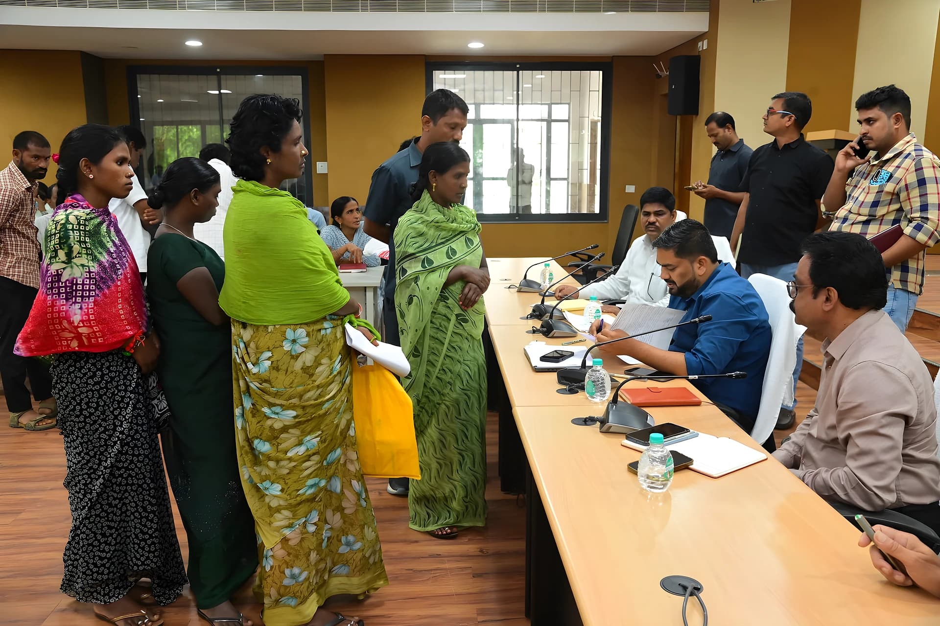ప్రజావాణిలో 64 దరఖాస్తుల స్వీకరణ: కలెక్టర్
