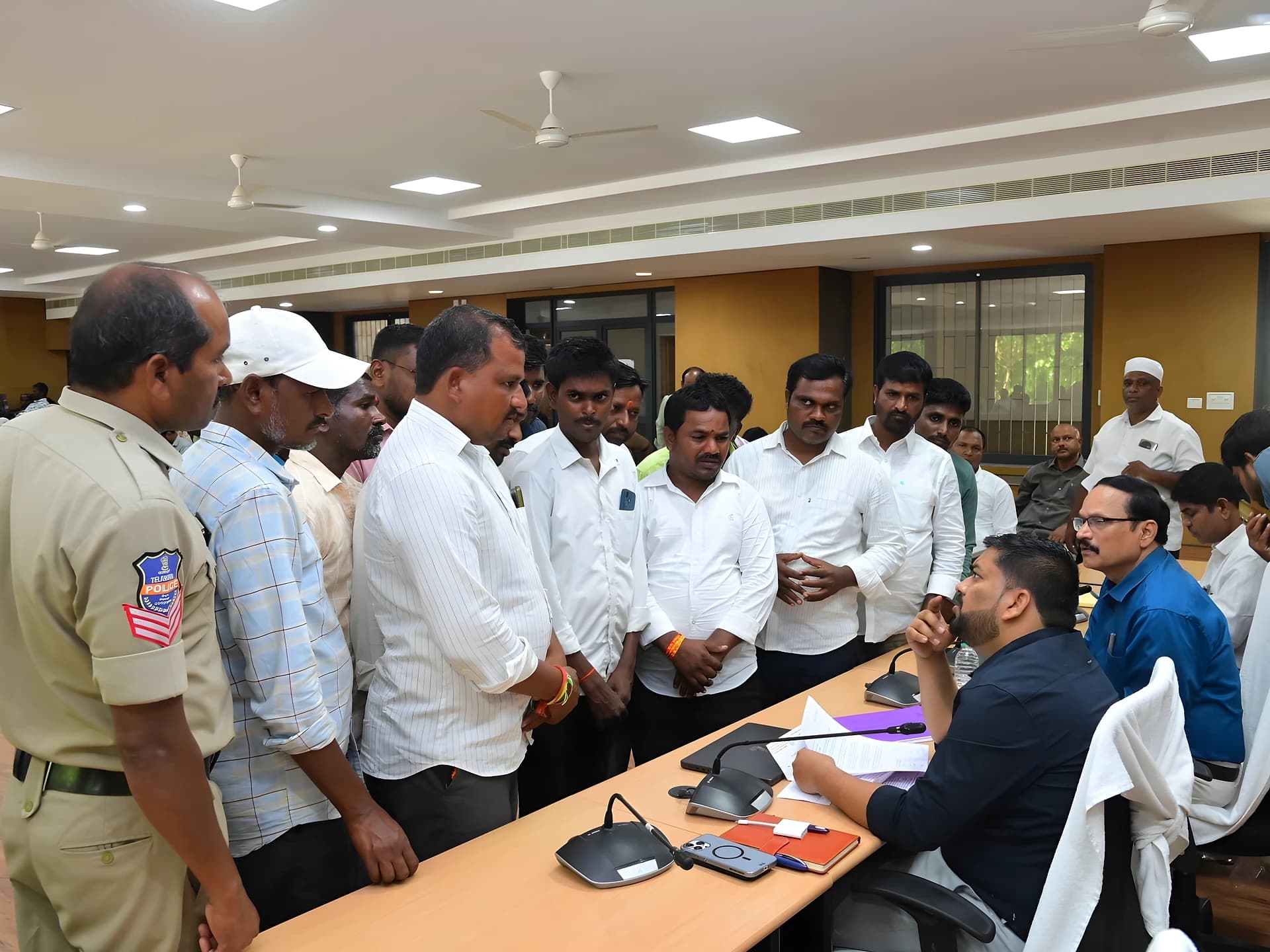 హాస్టళ్లపై స్పెషల్ ఫోకస్ పెట్టాలన్న కలెక్టర్