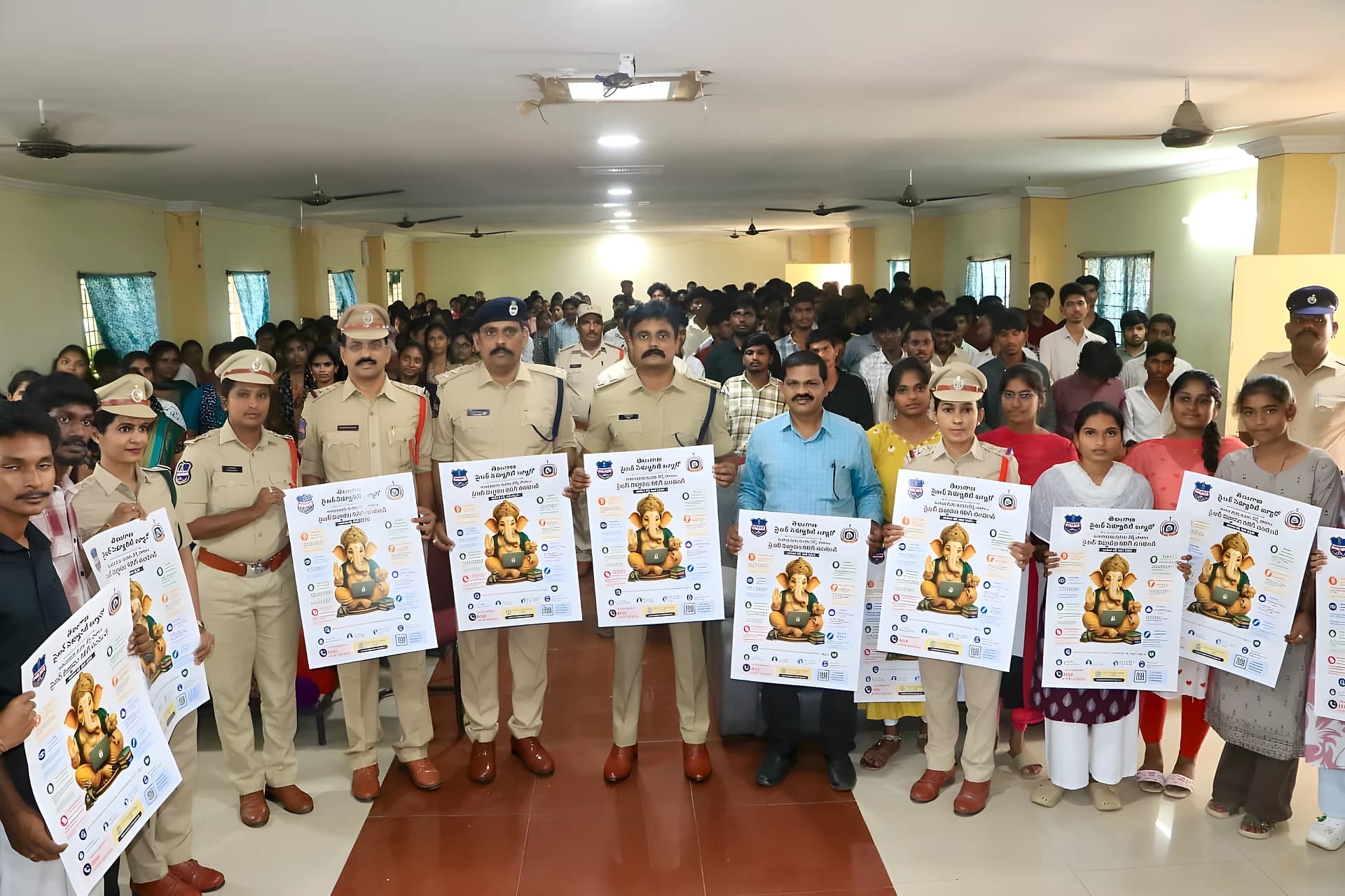 డిజిటల్ అరెస్ట్.. ఎస్పీ రోహిత్ హెచ్చరిక!