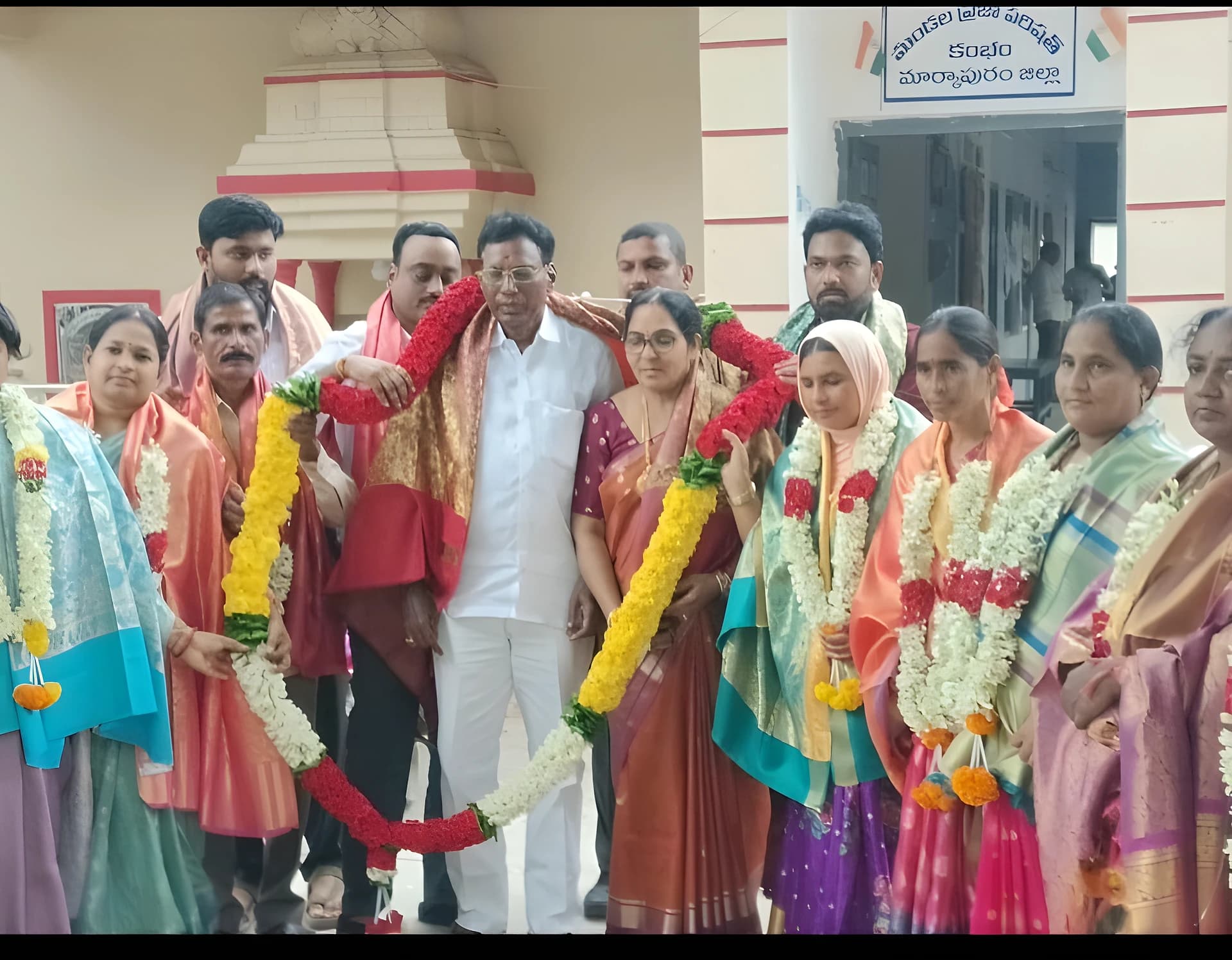 5 ఏళ్ల సర్వీస్.. ఎమోషనల్ ఫేర్వెల్!