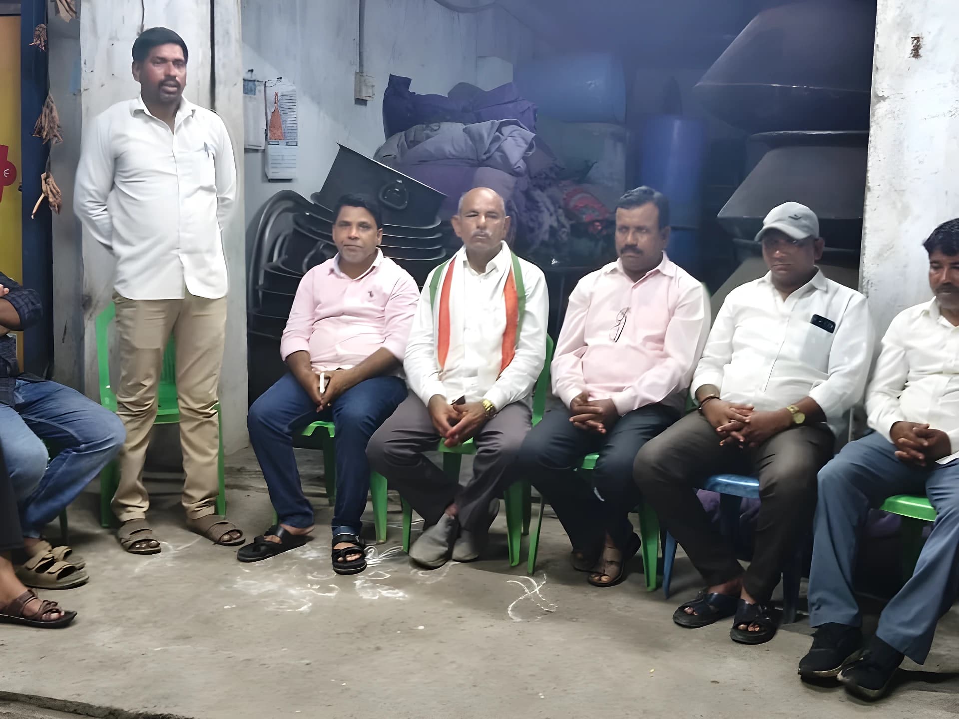 కొత్తగూడెంలో కాంగ్రెస్ నేతల కీలక సమావేశం
