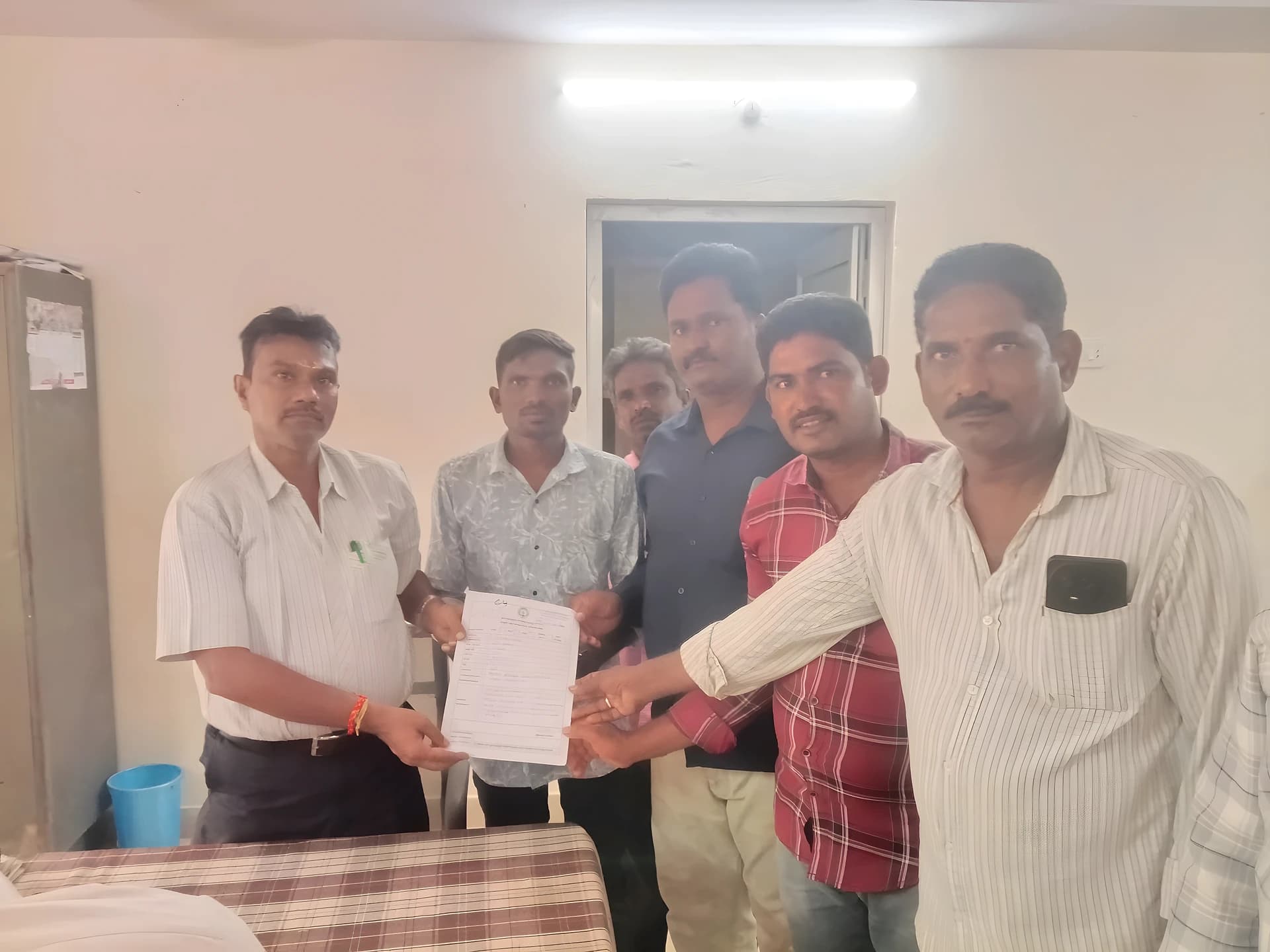 అక్రమ నిర్మాణాలు ఆపాలి