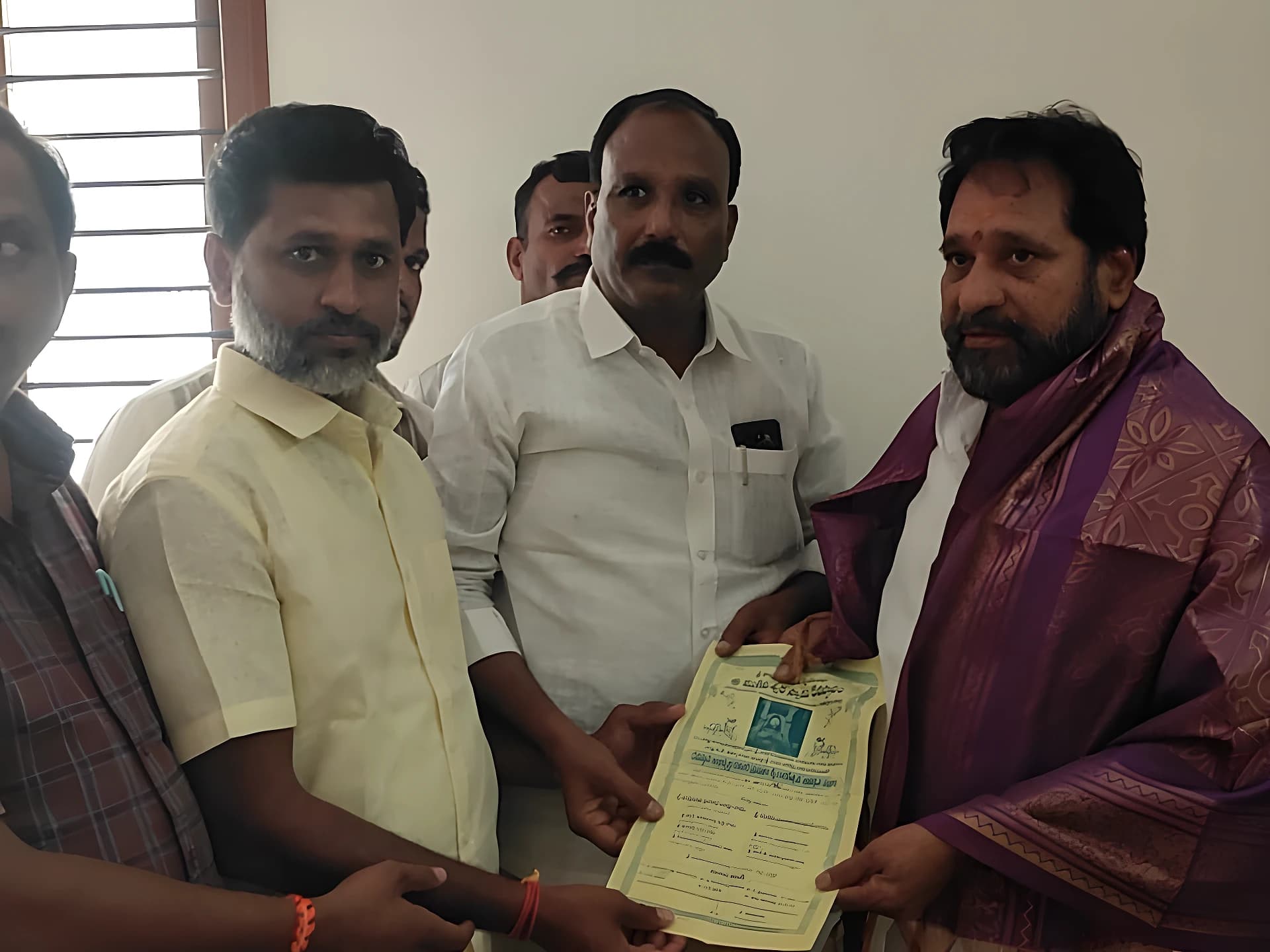 మొగిలేశ్వర స్వామి ఆలయ వేడుకకు MLAకి ఆహ్వానం