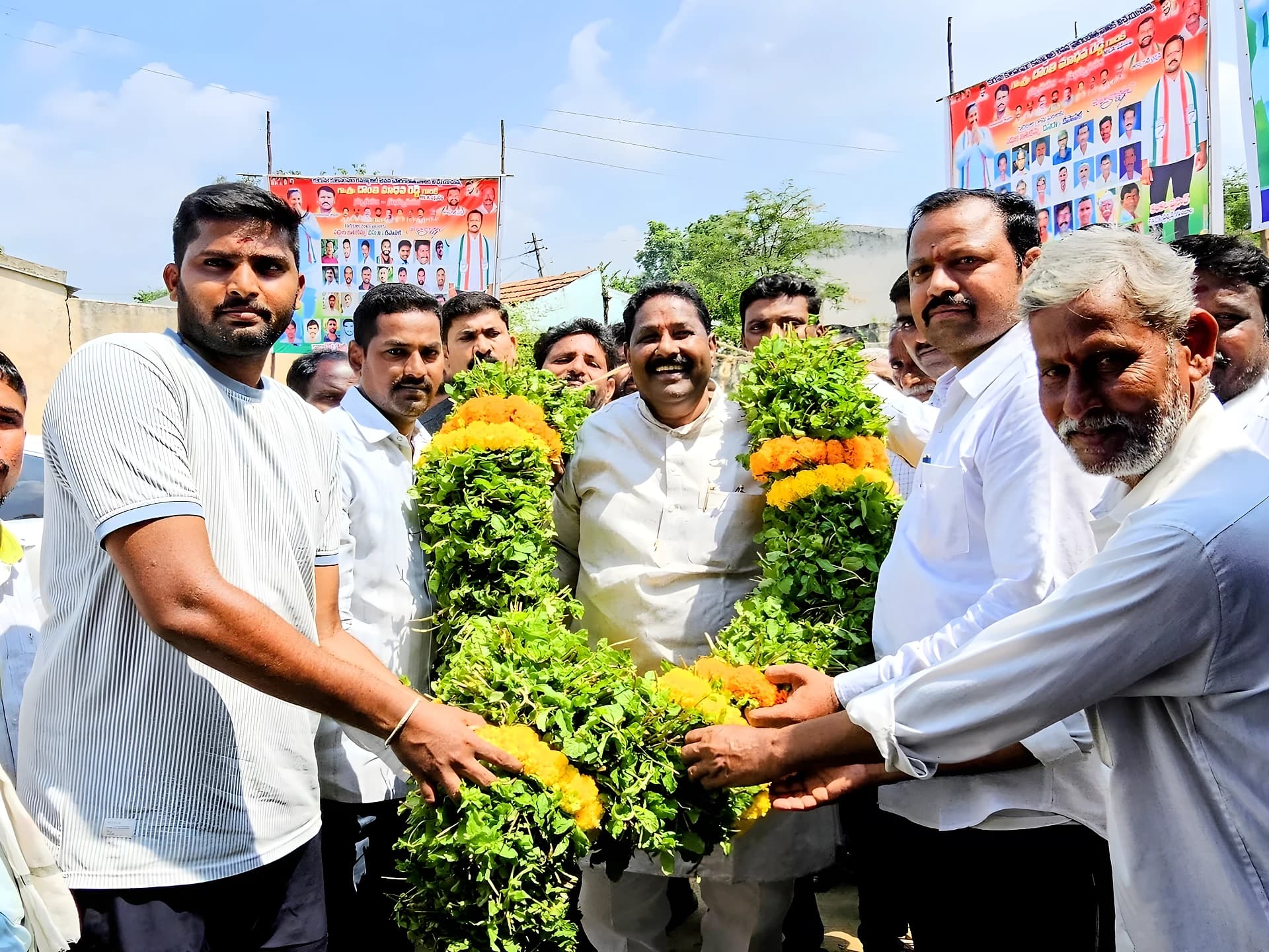 గురజాలలో కురుమ సంఘ భవనం ప్రారంభం