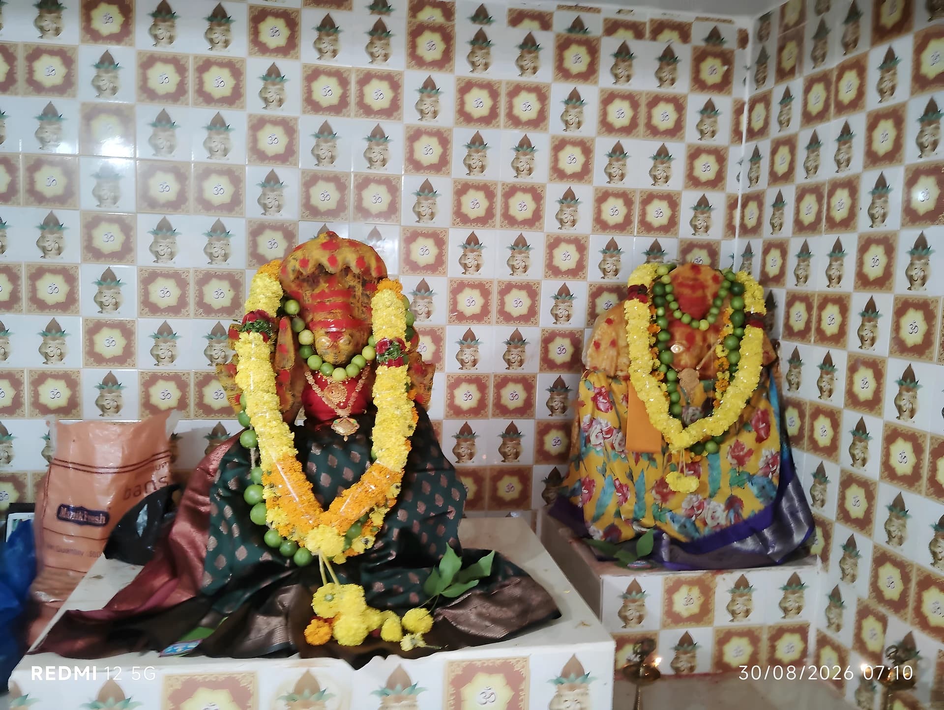 గామాలపాడులో వర్షాల కోసం బోనాలు