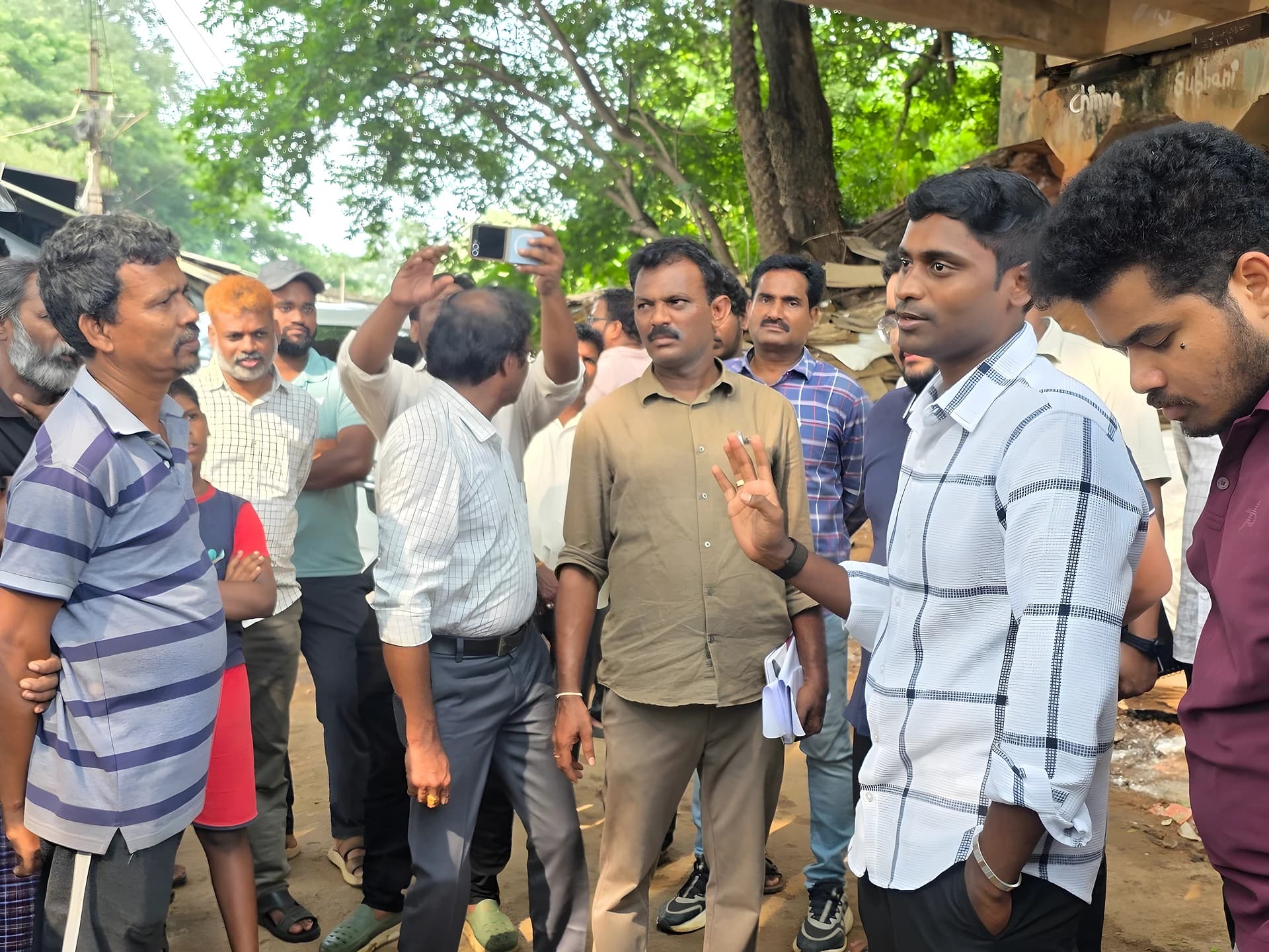 48 గంటలు అలెర్ట్గా ఉండాలన్న కలెక్టర్