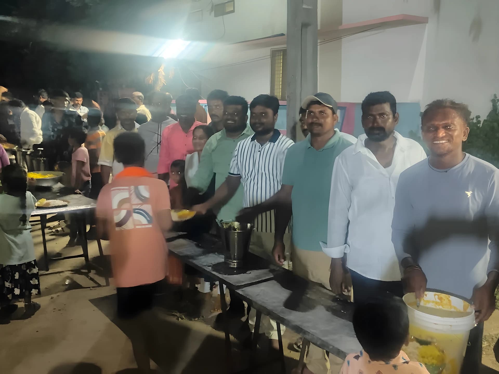 అన్ని దానాల కన్నా అన్నదానం మిన్న: లింగయ్య గౌడ్