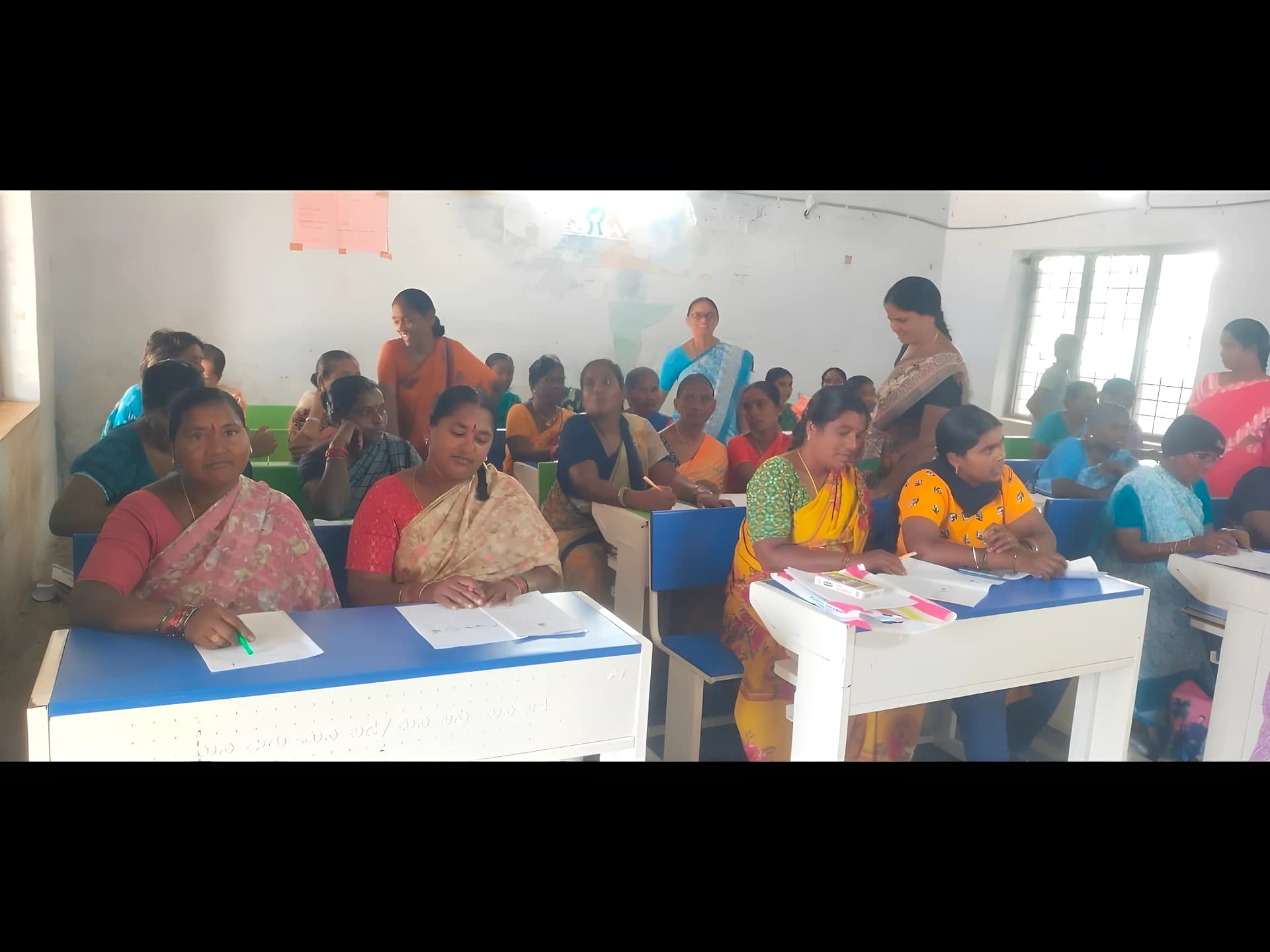 మహిళలందరికీ అమ్మకు అక్షరమాల లెర్నింగ్ పరీక్షలు