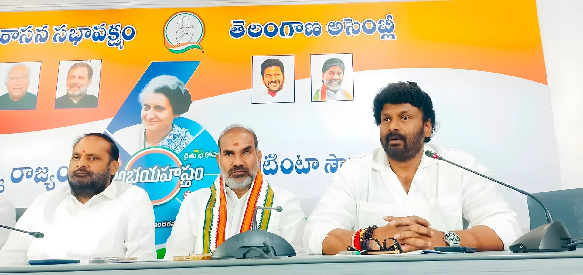 మంత్రి కొండా సురేఖ ఆత్మవిమర్శ చేసుకోవాలి
