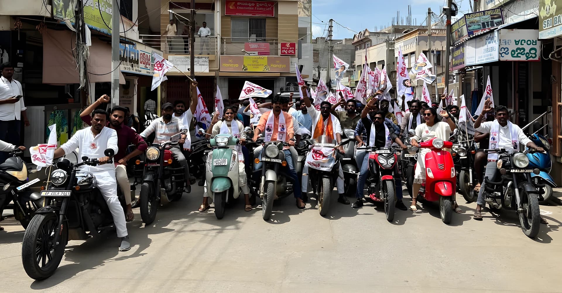 హిందూపురంలో జనసేన భారీ బైక్ ర్యాలీ!