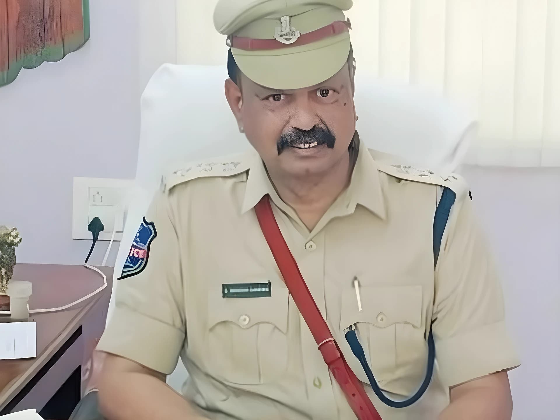 పోలీసుల విధులకు ఆటంకం.. 17 మందిపై కేసు