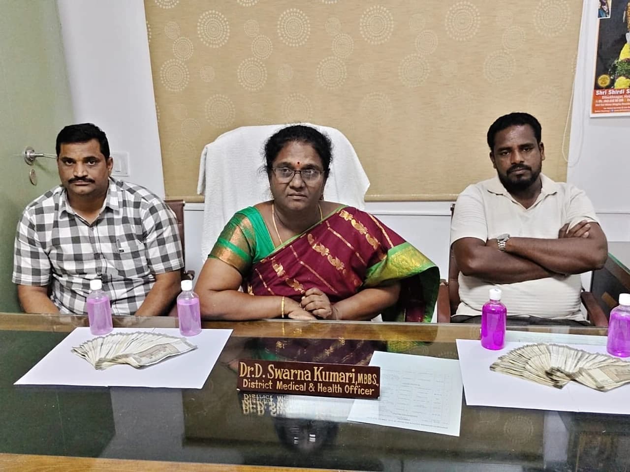 ఫిజియోథెరపీ లైసెన్స్ లంచం.. ఏసీబీ ట్రాప్!