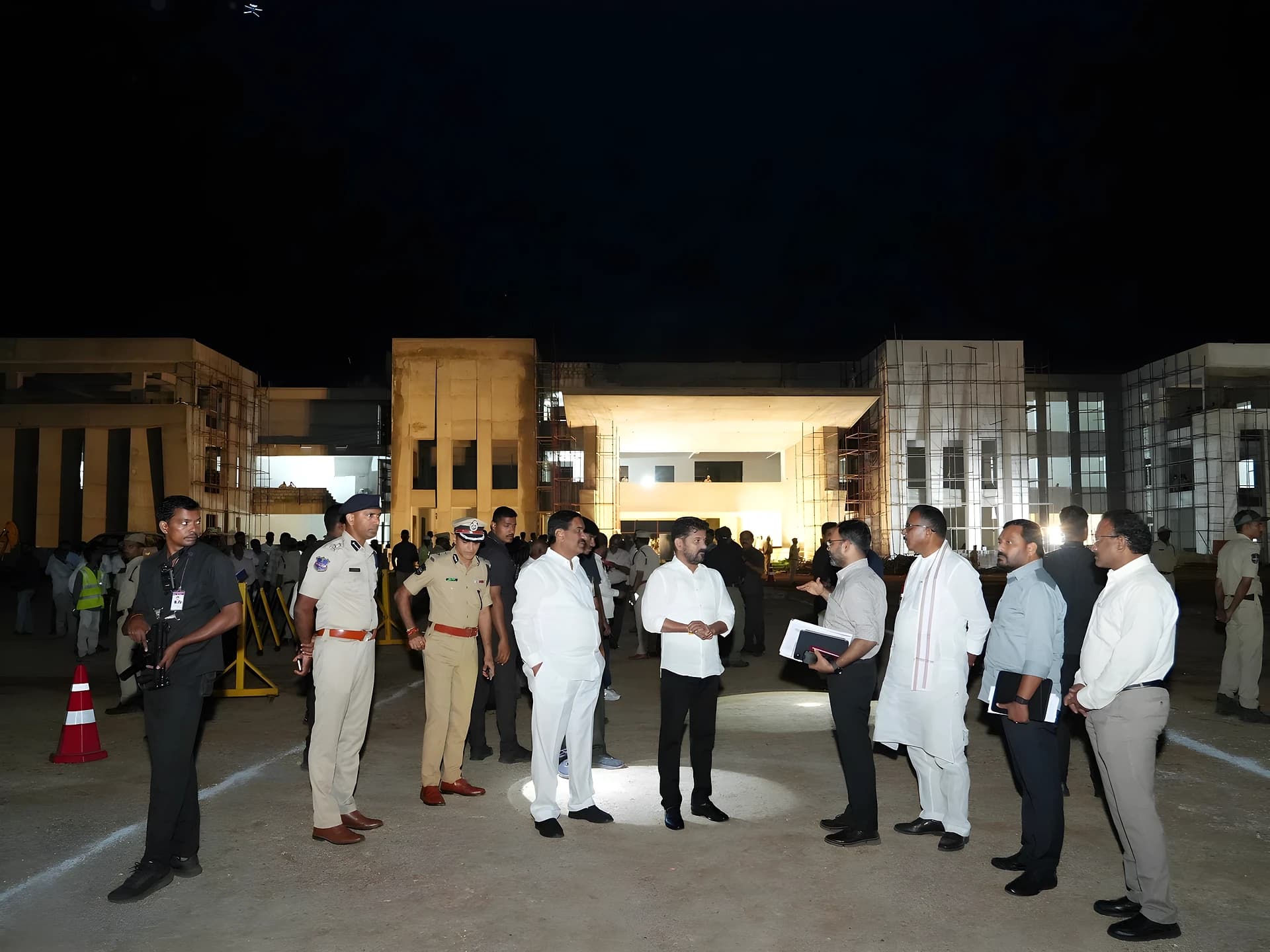గ్లోబల్ సమ్మిట్.. ఫ్యూచర్ సిటీ పనుల్లో స్పీడ్!