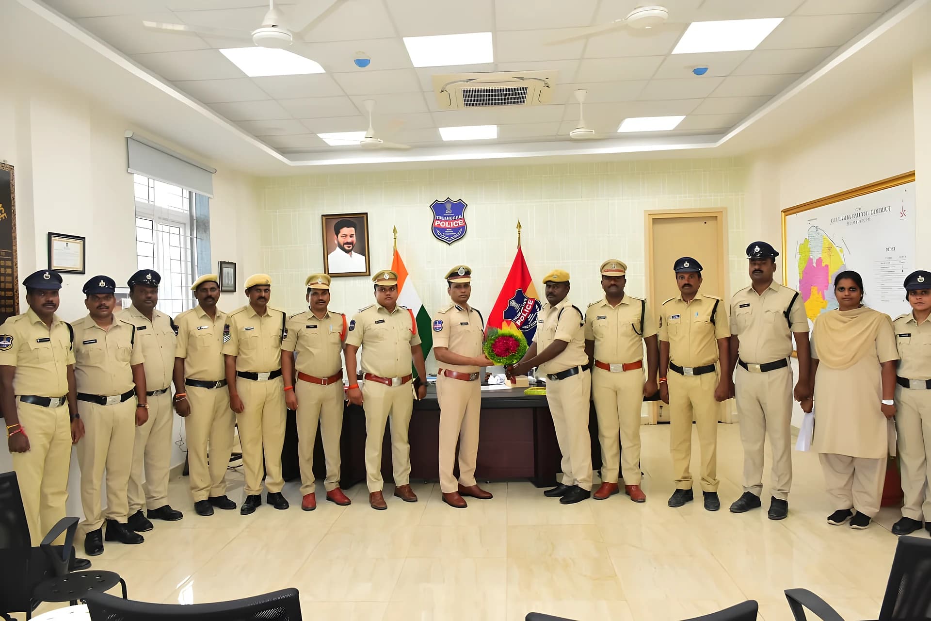 గద్వాల పోలీస్ అసోసియేషన్.. నూతన కార్యవర్గం ఎన్నిక!