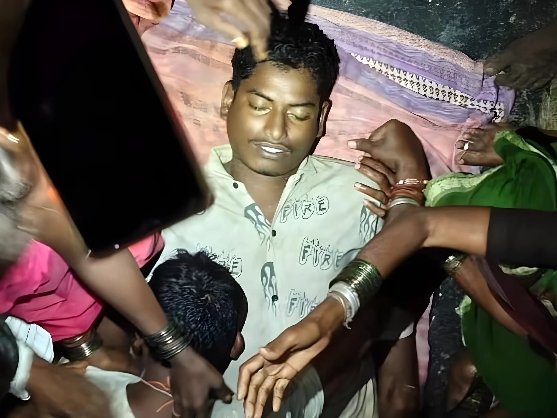 పిడుగుపాటుకు బాలుడు మృతి