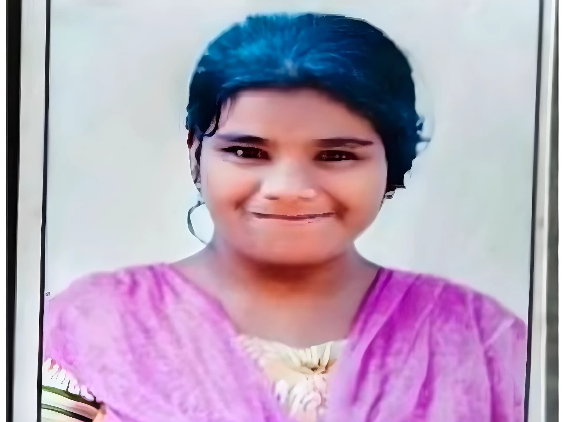 వికారాబాద్ రైల్వే ట్రాక్ వద్ద యువతి డెడ్బాడీ