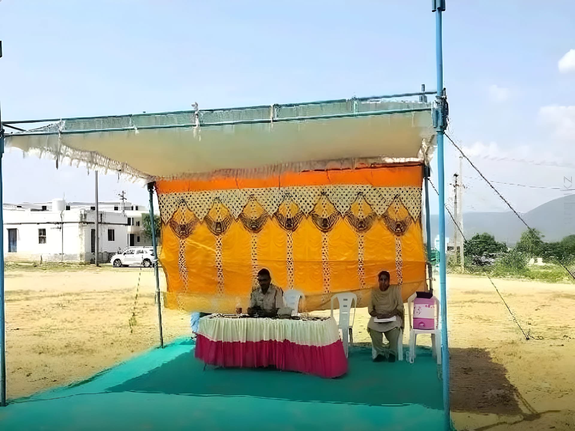 ఎన్నికల వేళ పోలీసుల నిఘా.. చెక్పోస్టు ఏర్పాటు