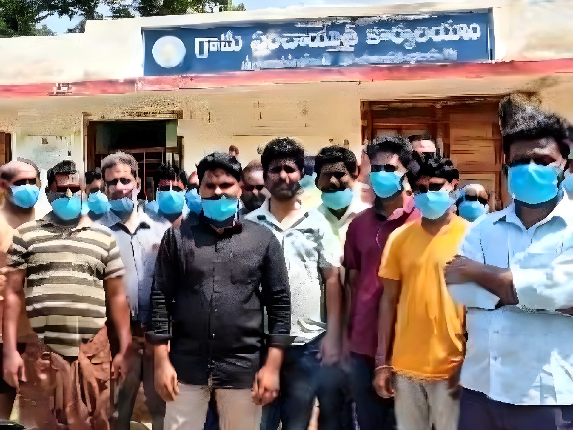 ఫ్యాక్టరీ వ్యర్థాలపై గ్రామస్తుల ఆందోళన