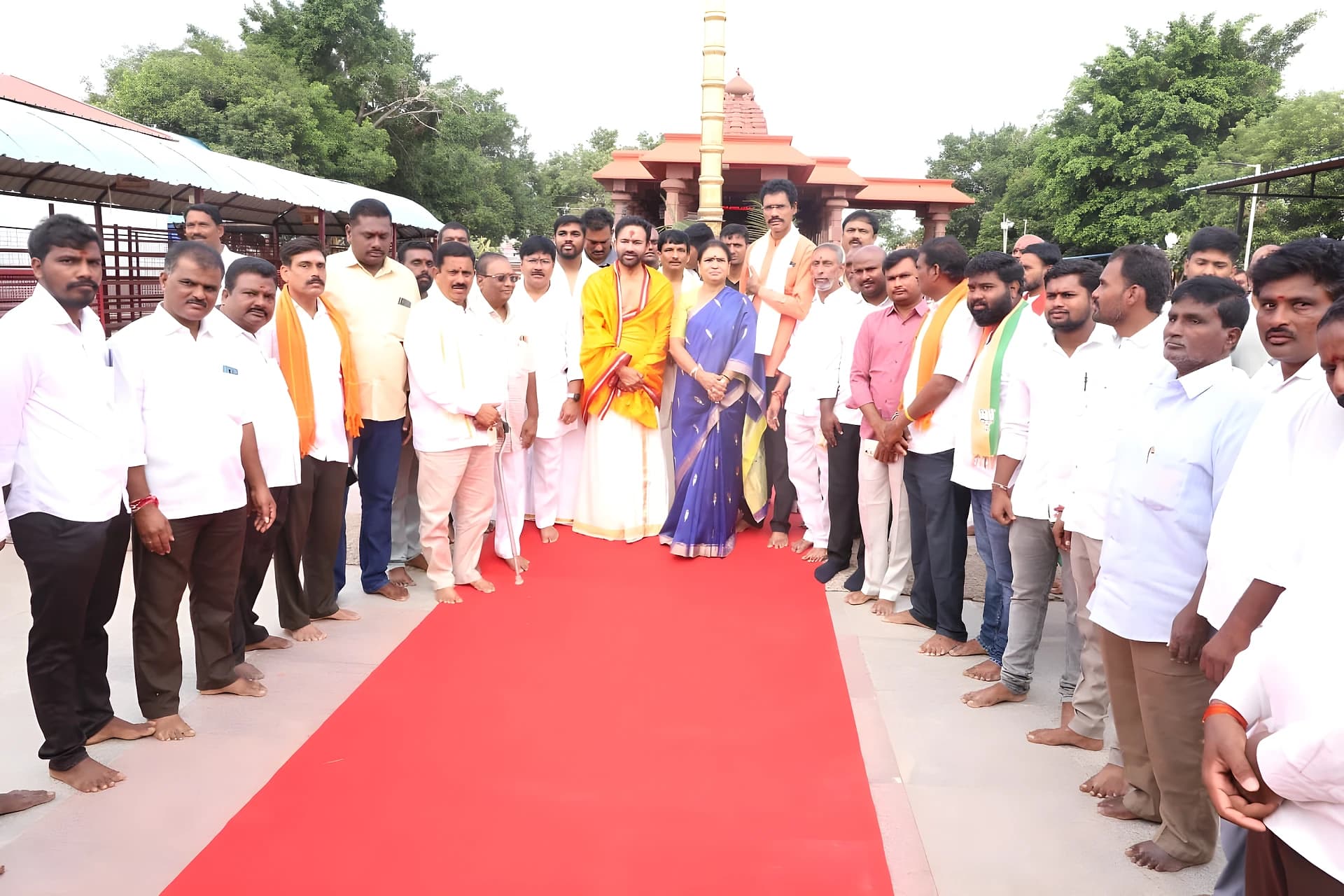 జోగులాంబ సన్నిధిలో కేంద్ర మంత్రి కిషన్ రెడ్డి