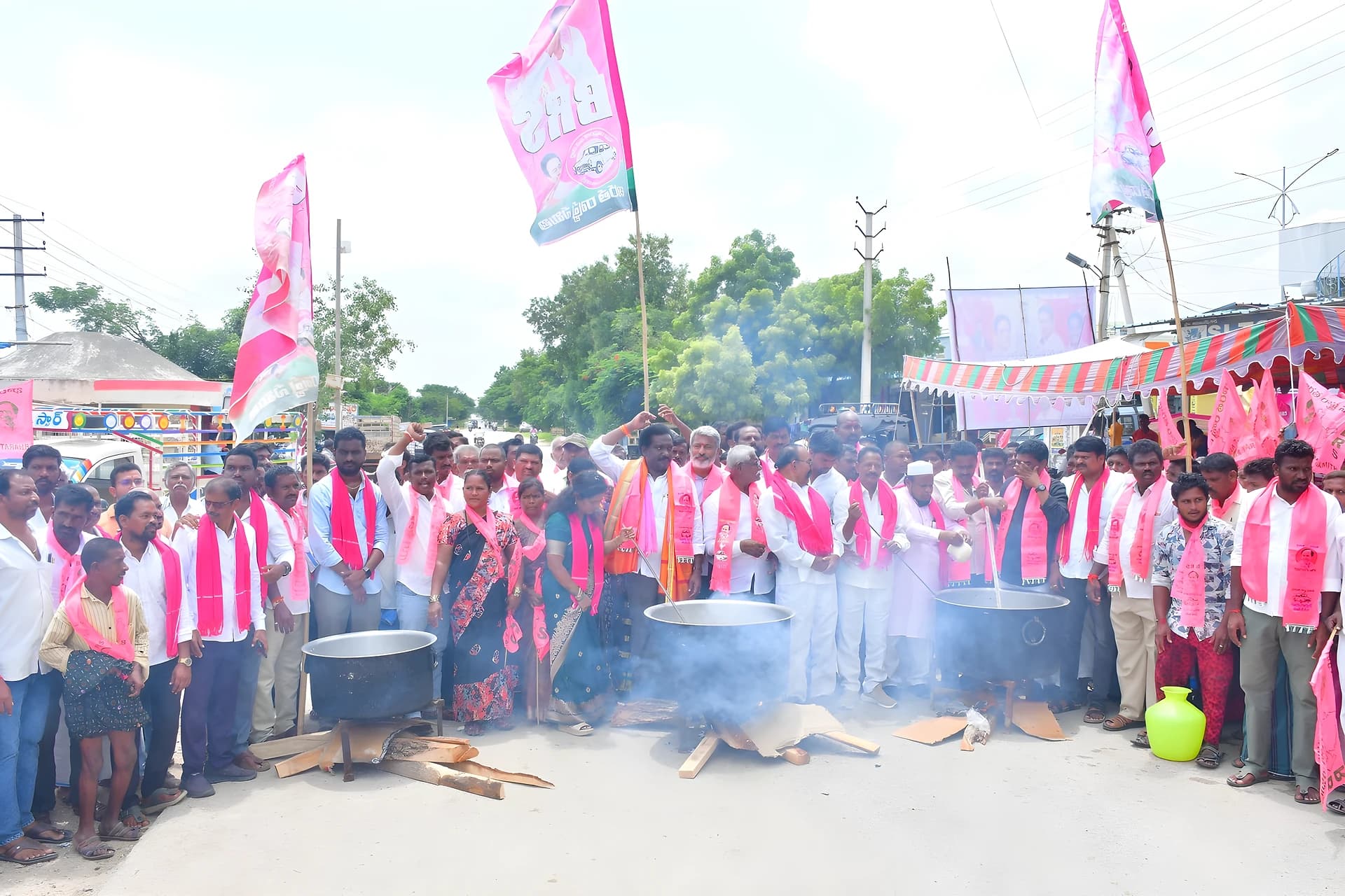 మల్దకల్లో బీఆర్ఎస్ వంటావార్పు