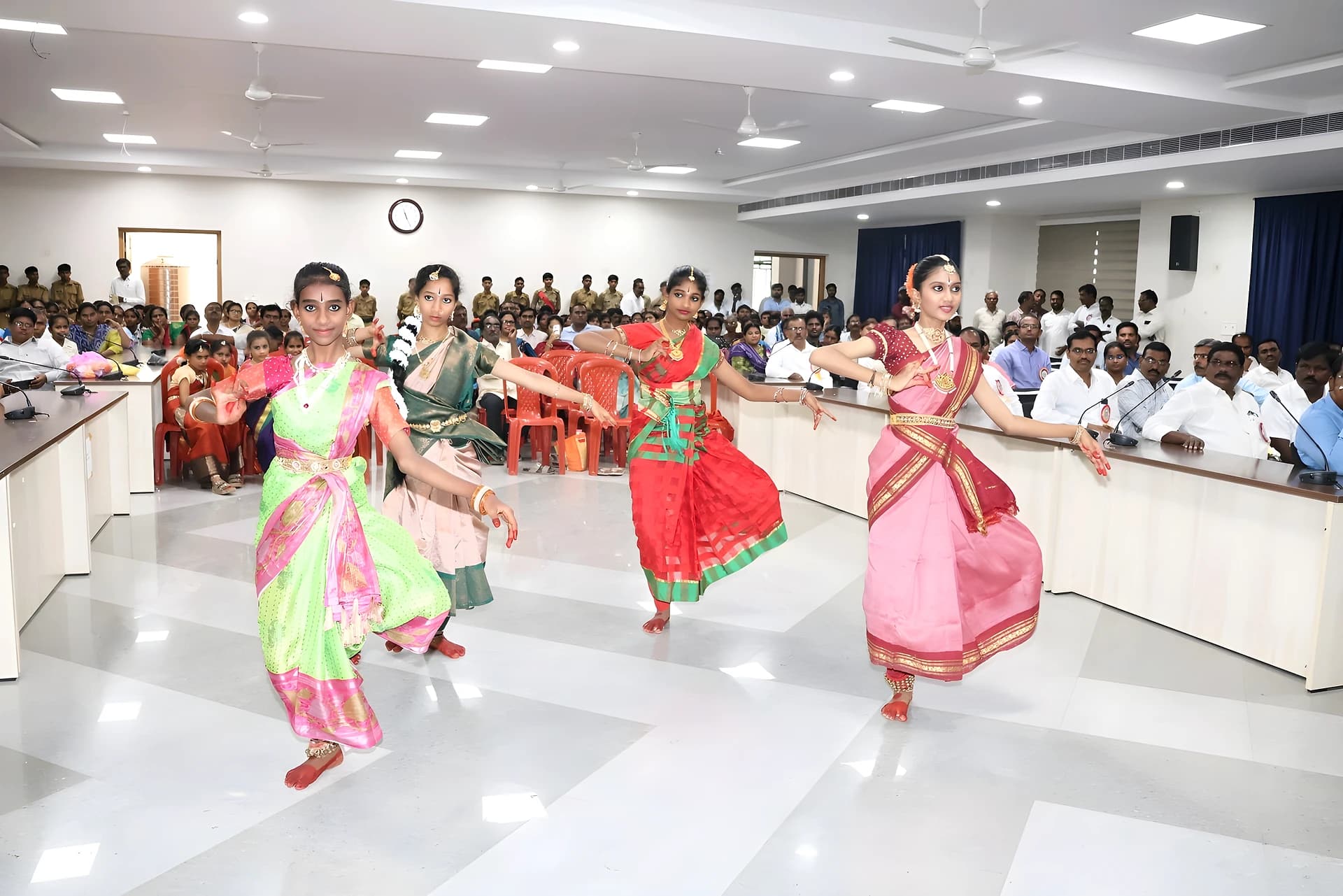 గద్వాల కలెక్టరేట్లో టీచర్స్ డే