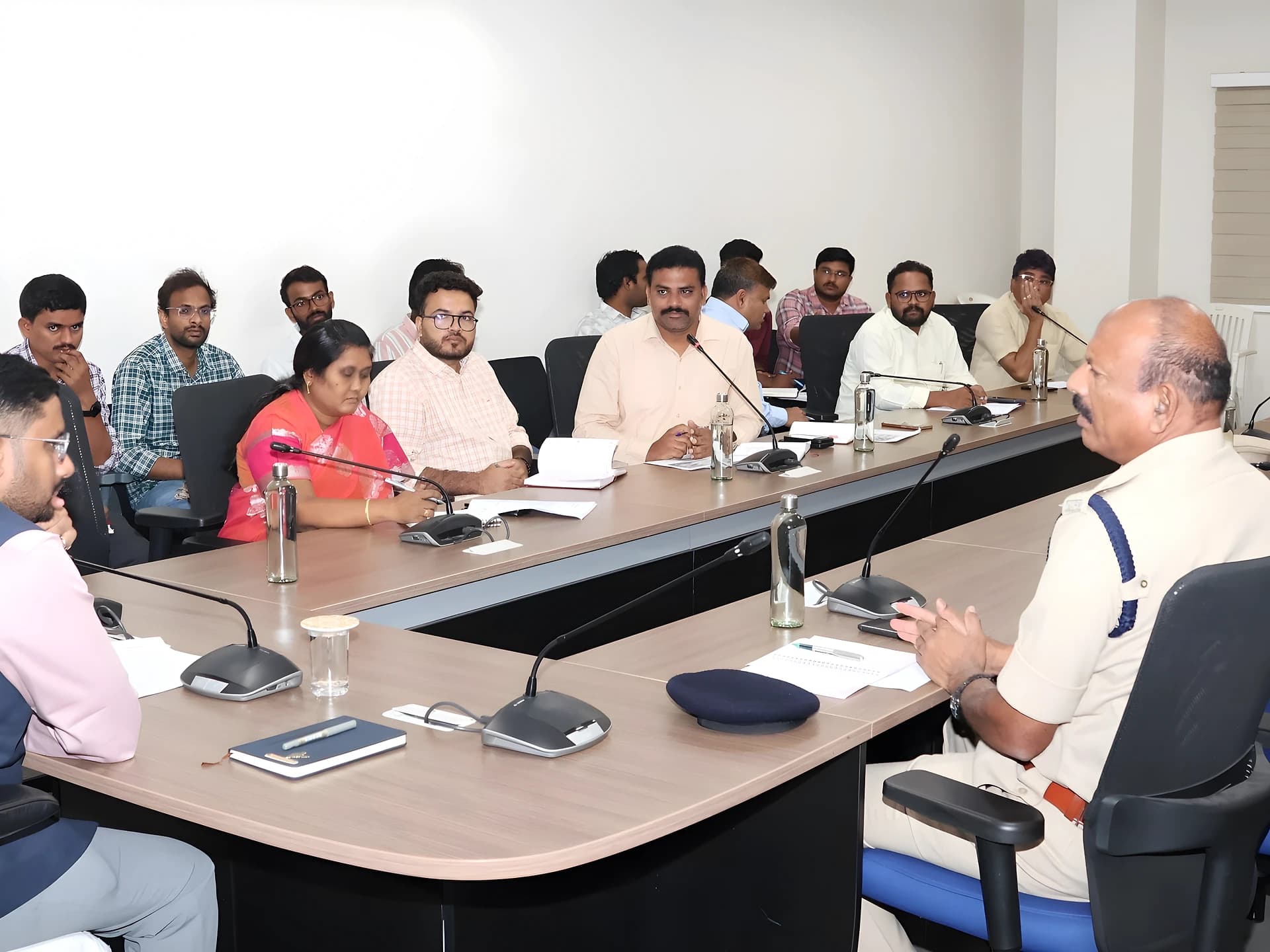 రోడ్డు ప్రమాదాల నివారణకు కలెక్టర్ ఆదేశాలు
