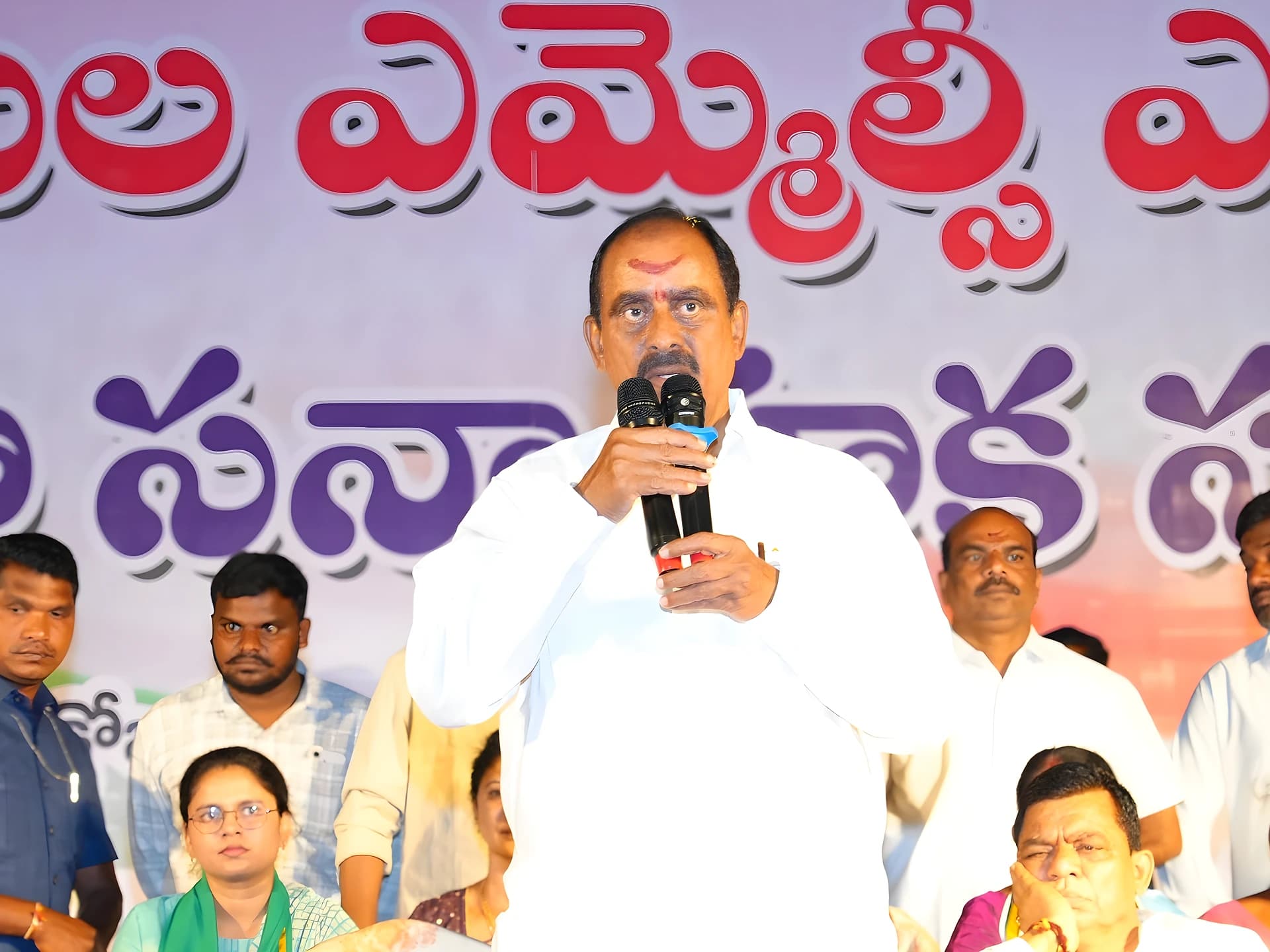 ఎమ్మెల్సీ ఎన్నికలు: సర్వోత్తమ్కు మద్దతు