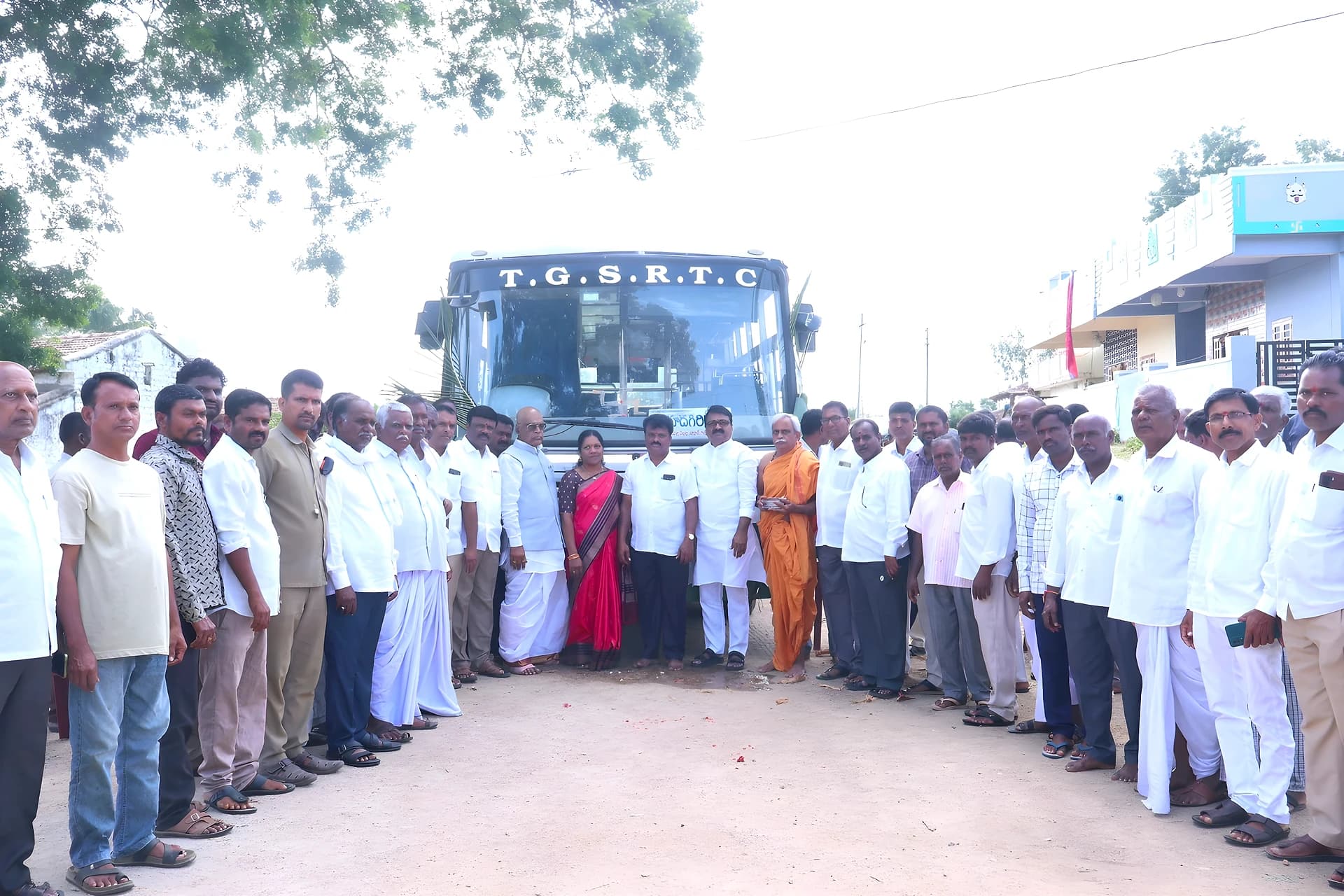 నర్సాపూర్-యాదగిరిగుట్ట ఆర్టీసీ బస్సు సర్వీసు ప్రారంభం