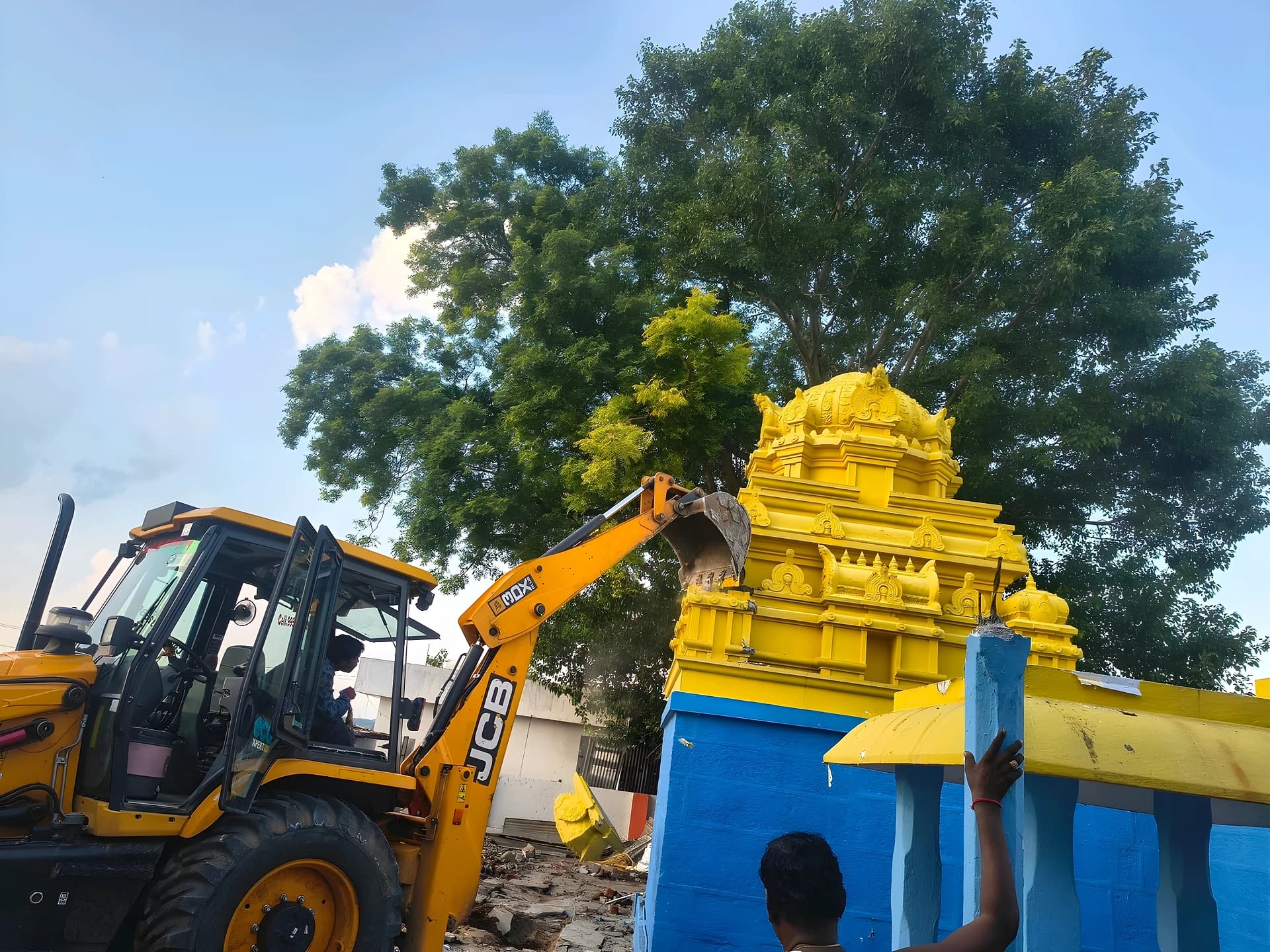 రూ.5.50 కోట్లతో కోటిలింగాల ఆలయ పునర్నిర్మాణం