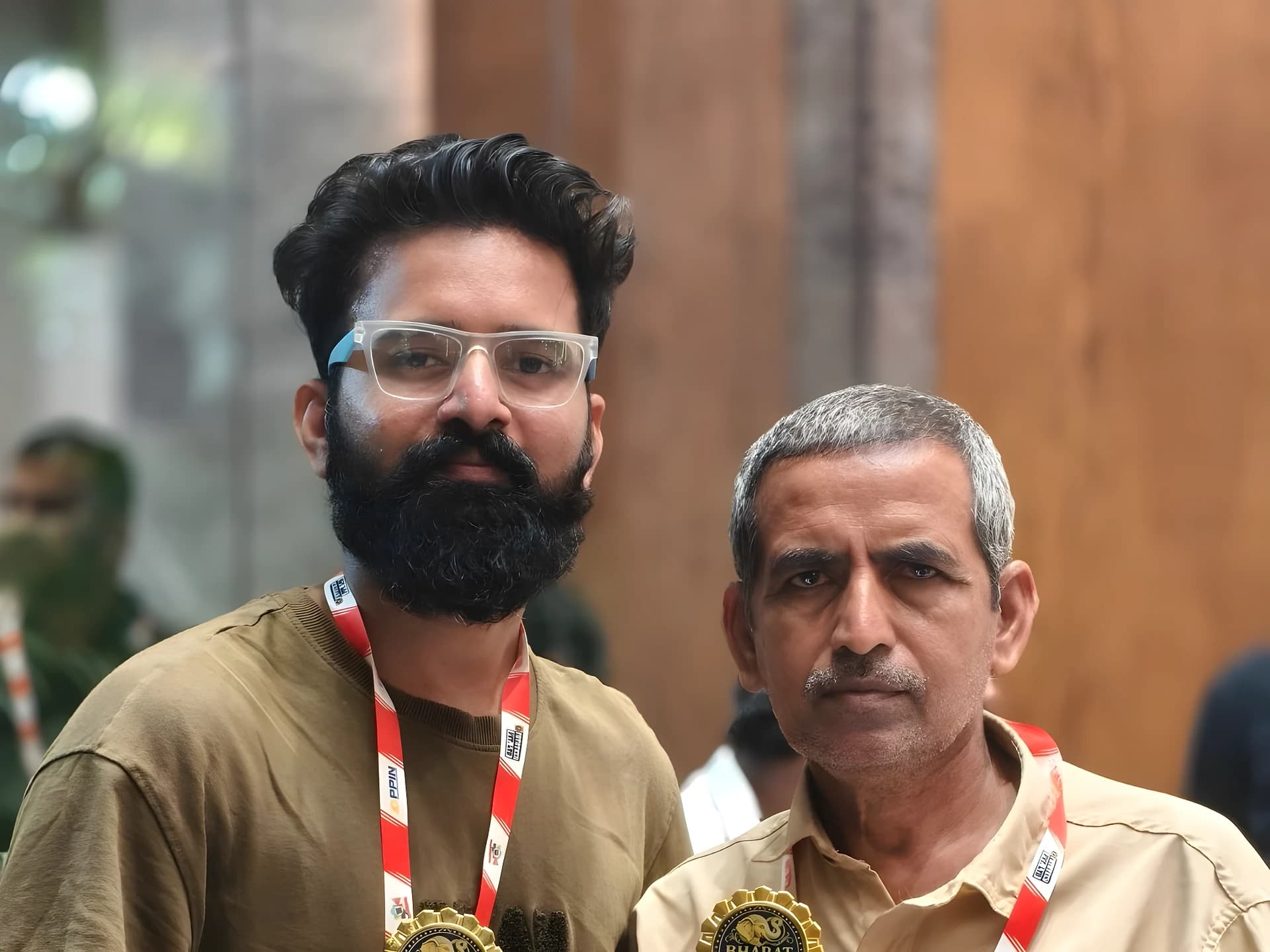 తండ్రీకొడుకులకు భారత్ కళా పురస్కార్