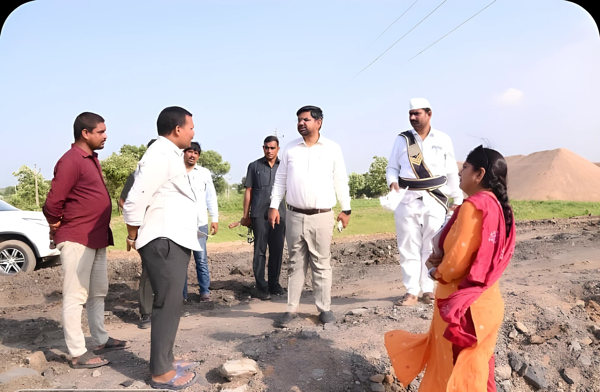 అక్రమ ఇసుక రవాణా, నిల్వలపై నిఘా పెంచాలి