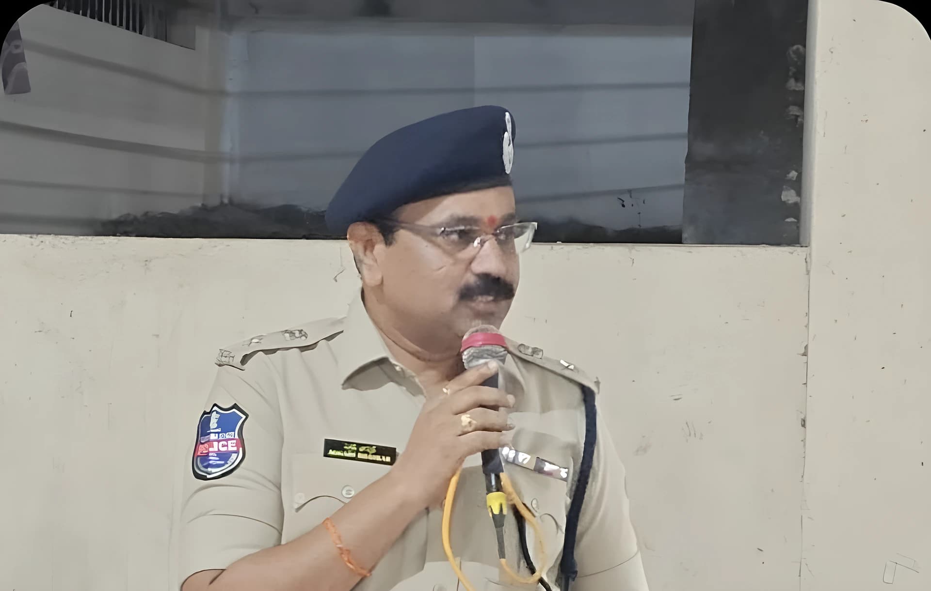 దొంగ బంగారం కొనుగోలు చేస్తే కఠిన చర్యలు