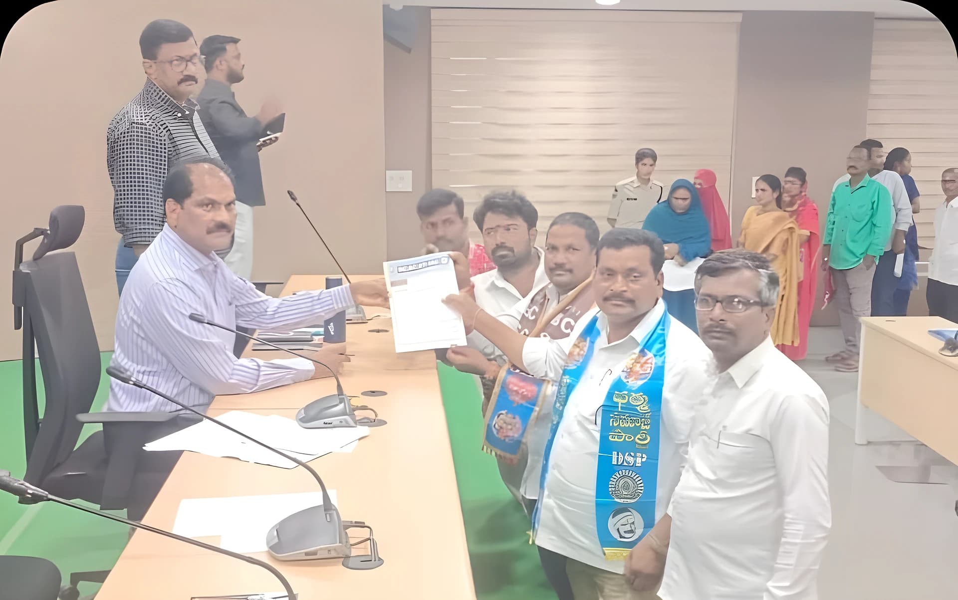 ఫీజు బకాయిలు వెంటనే విడుదల చేయాలి