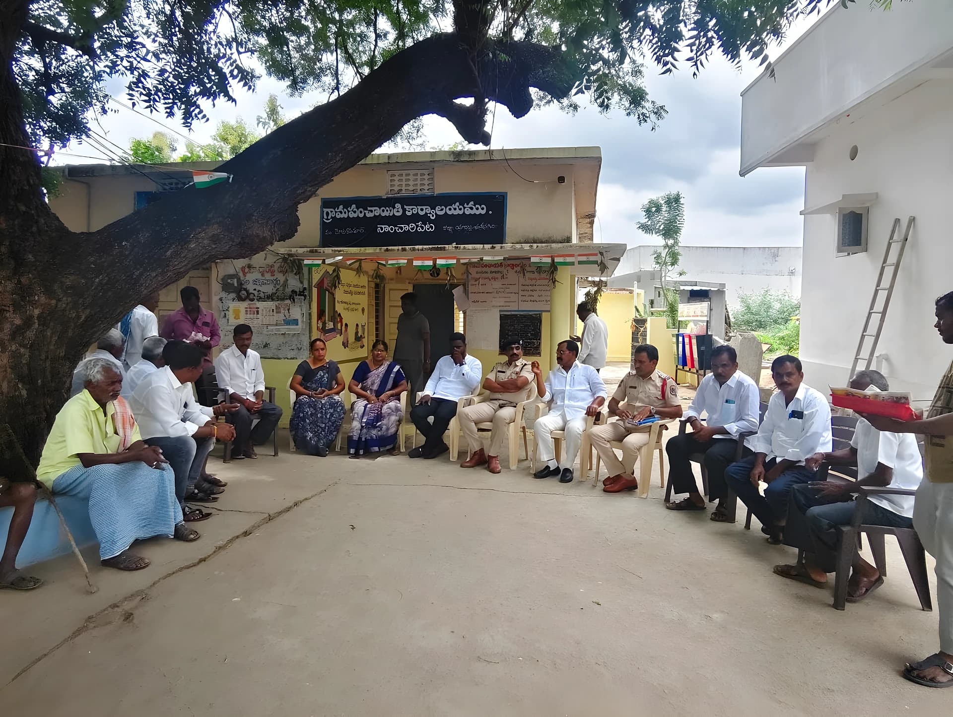 నేరాల నియంత్రణకు సీసీ కెమెరాలు కీలకం