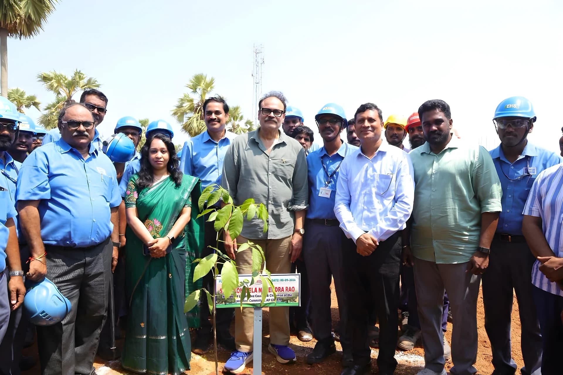 ఖాళీ స్థలాలను హరిత వనాలుగా మార్చాలి
