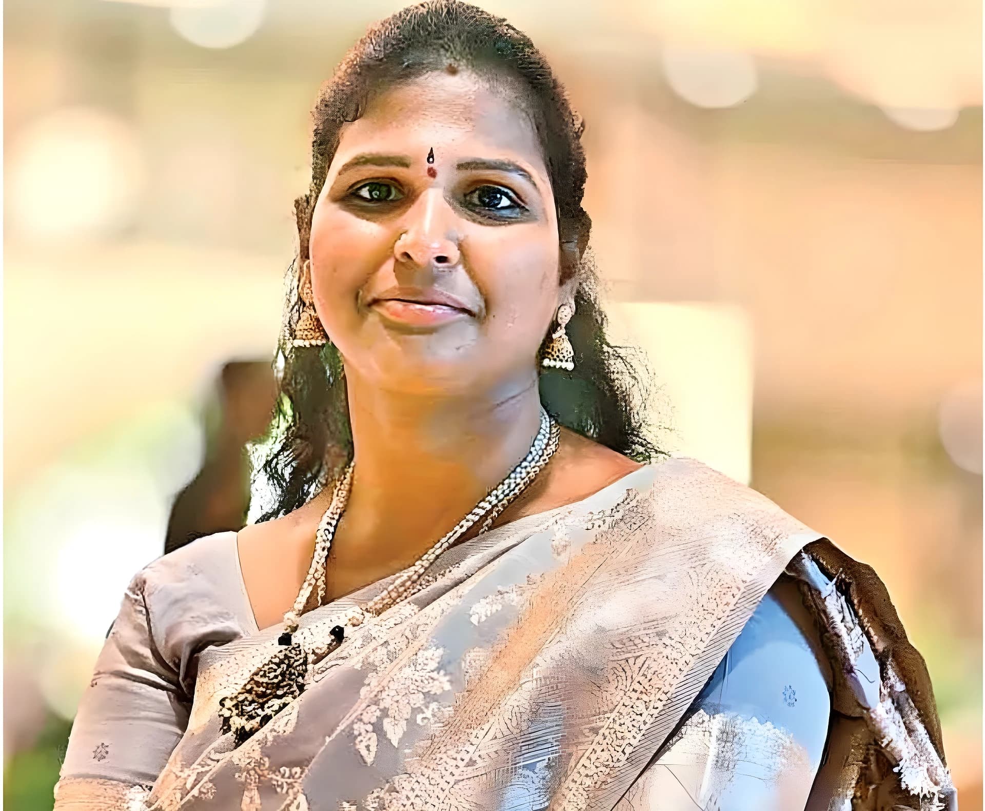 భర్త కళ్లెదుటే భార్య మృతి