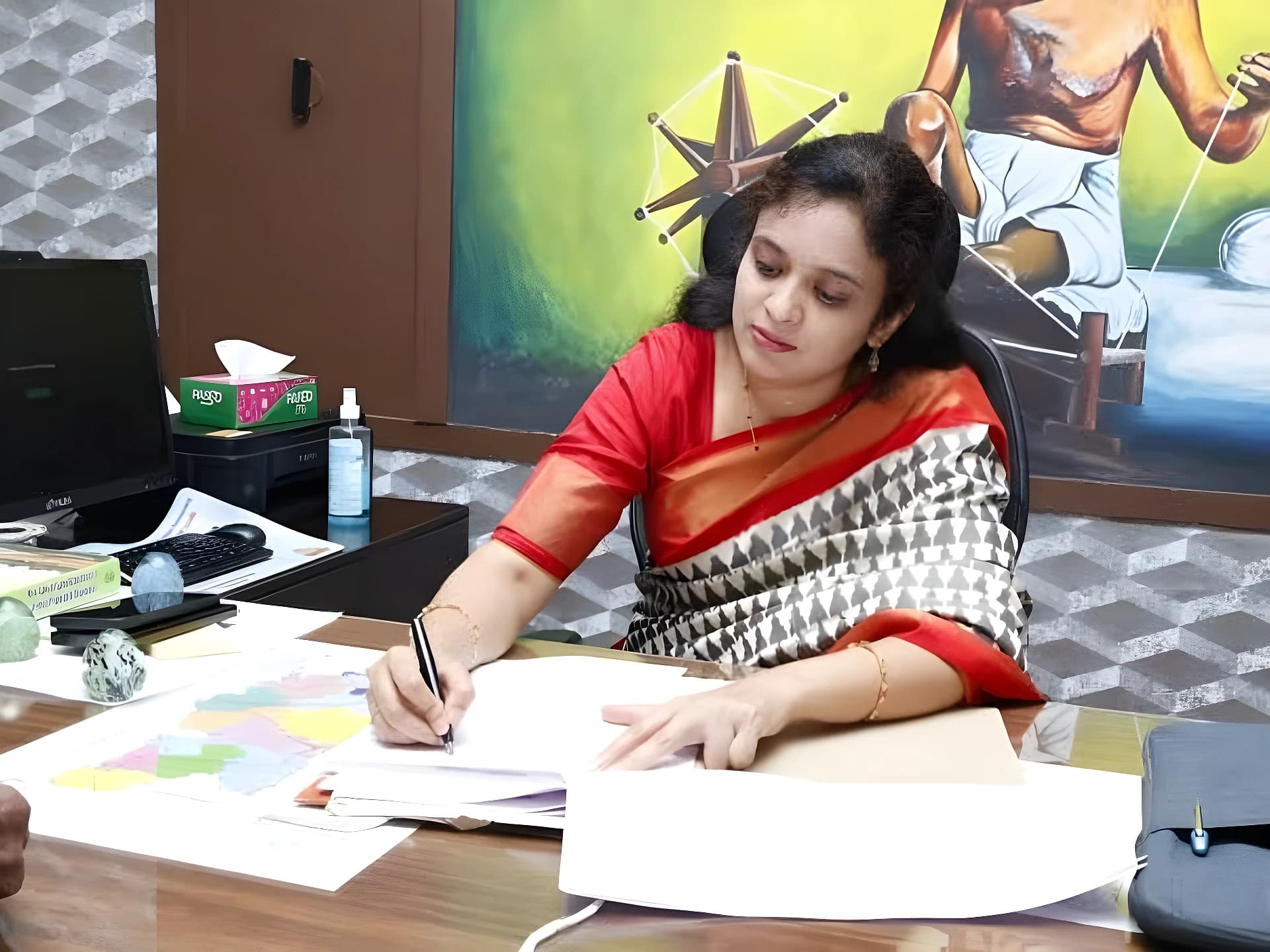 కలెక్టర్ చొరవతో డిగ్రీ కాలేజీకి నిధులు