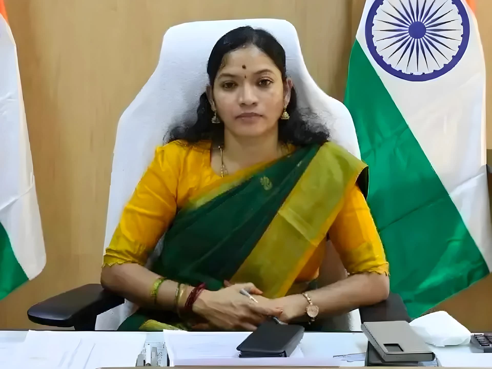 నెట్వర్క్ లేని ప్రాంతాలను గుర్తించాలి: కలెక్టర్