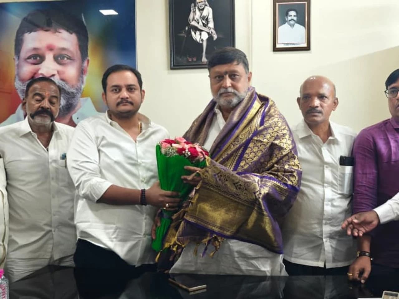 వైసీపీ నేతల భేటీ