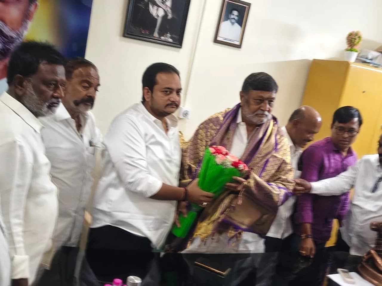 వైసీపీ నేతల భేటీ