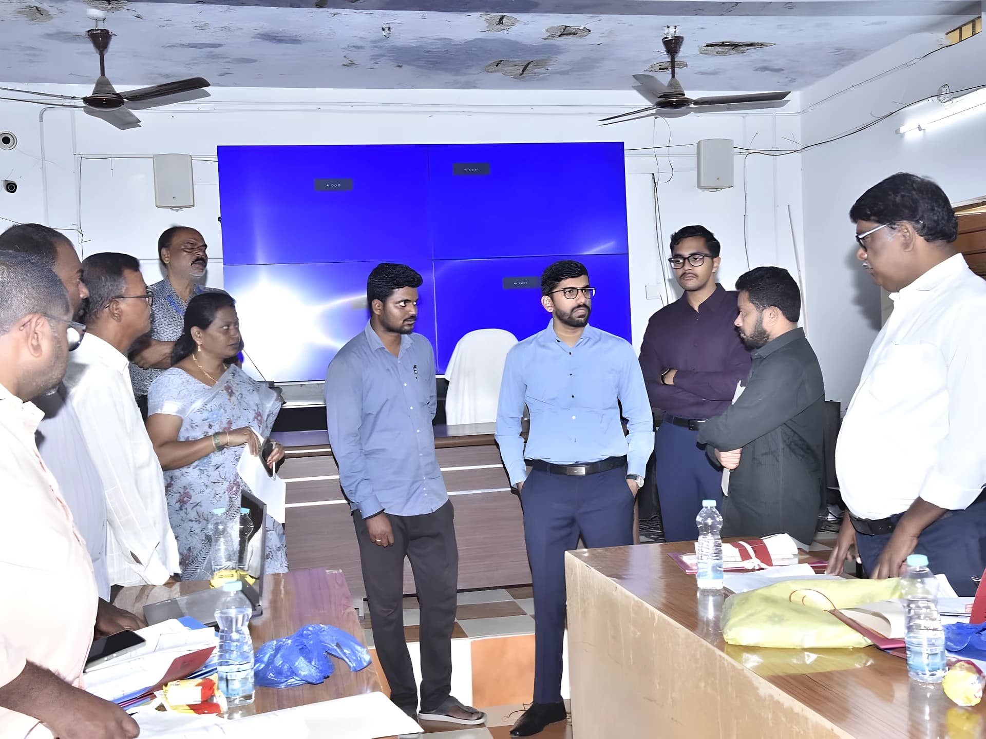 గుత్తి మున్సిపల్ నామినేషన్లు.. కలెక్టర్ ఫుల్ చెక్!
